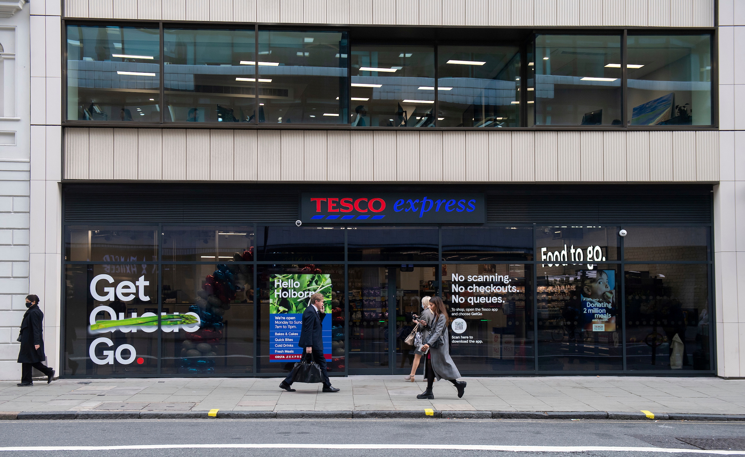 Tesco opens checkout-free store in London