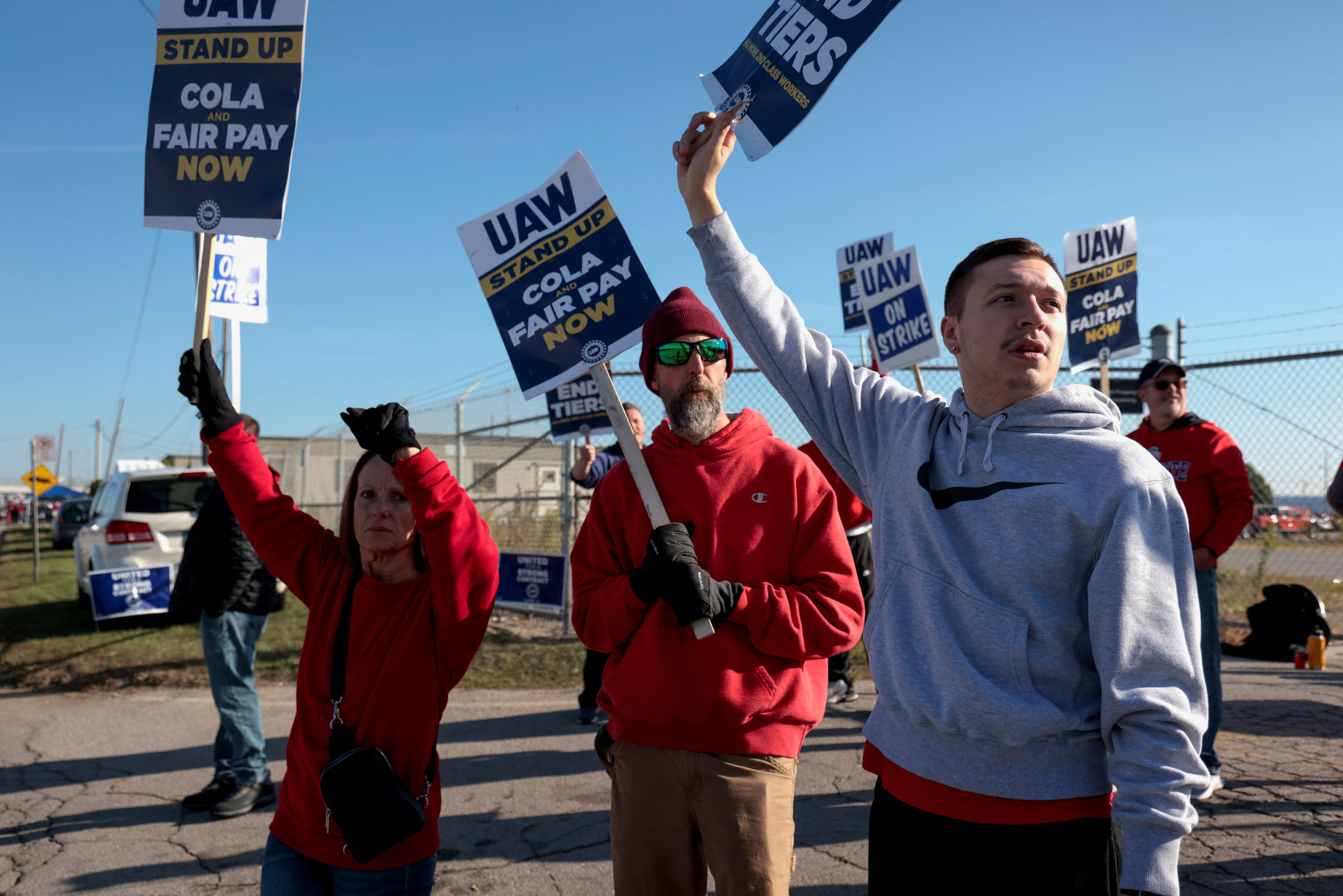 UAW strikes at automakers highlight skyrocketing US CEO pay | Reuters