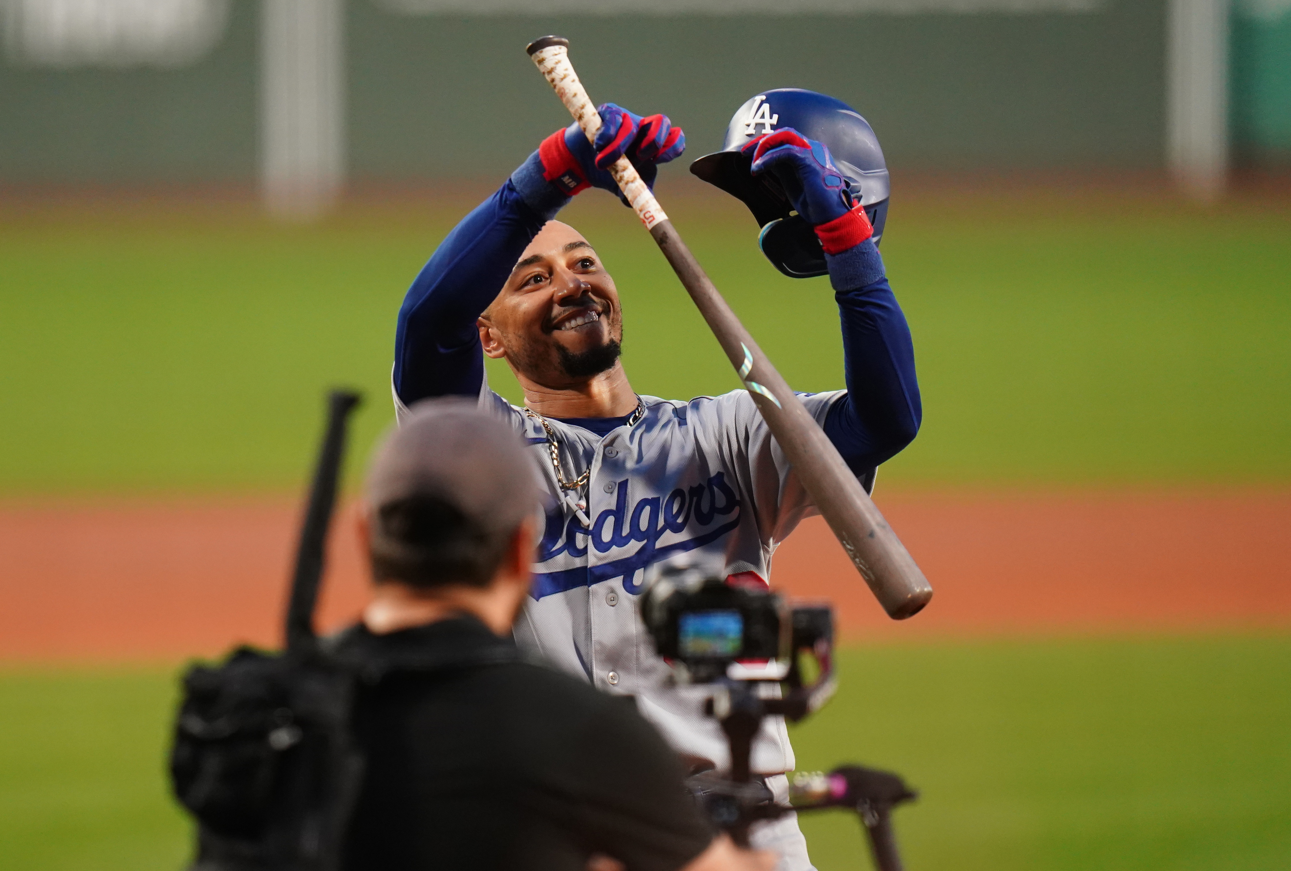 David Peralta, Enrique Hernandez, and Mookie Betts of the Los