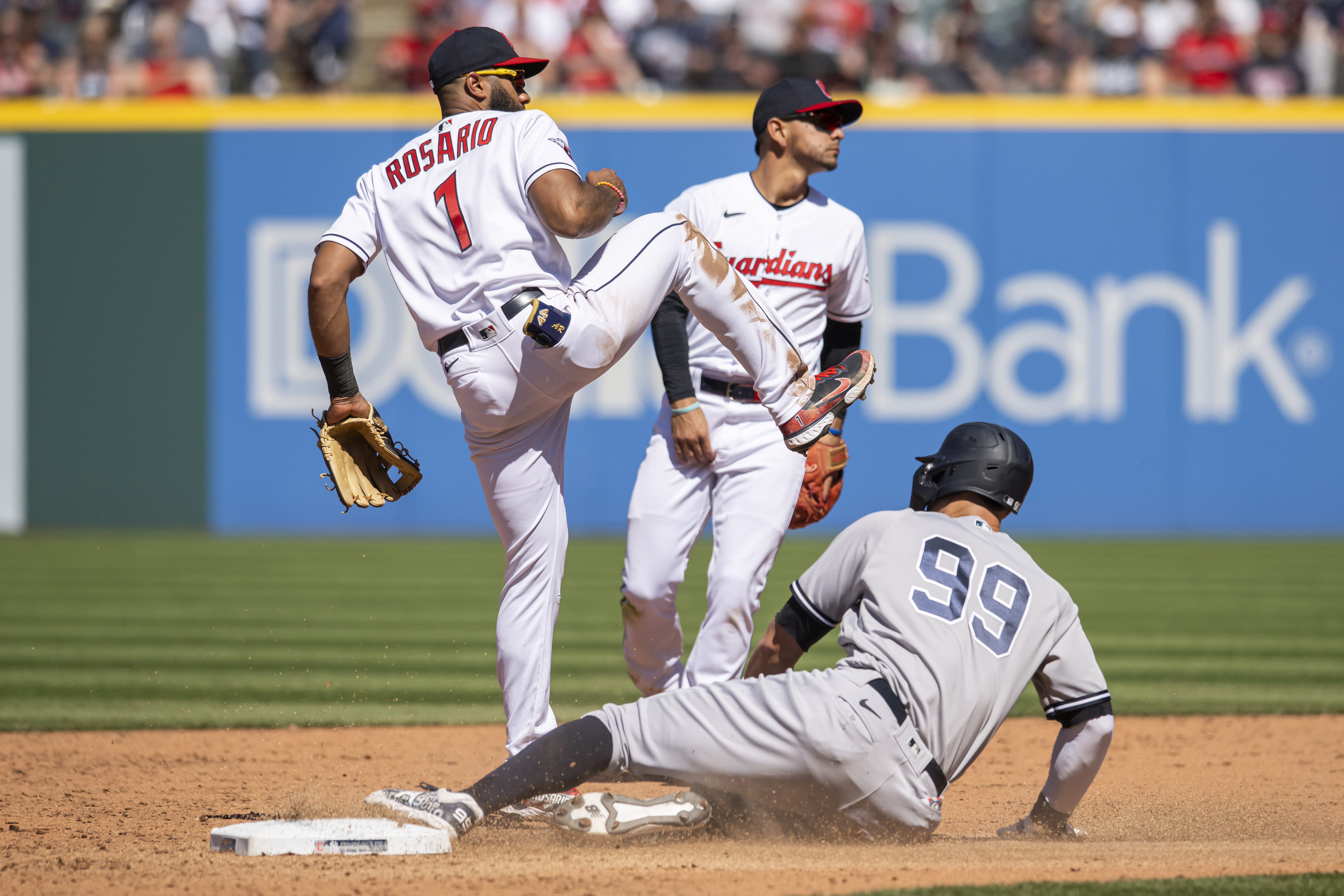 Oswaldo Cabrera helps Yankees rally past Guardians