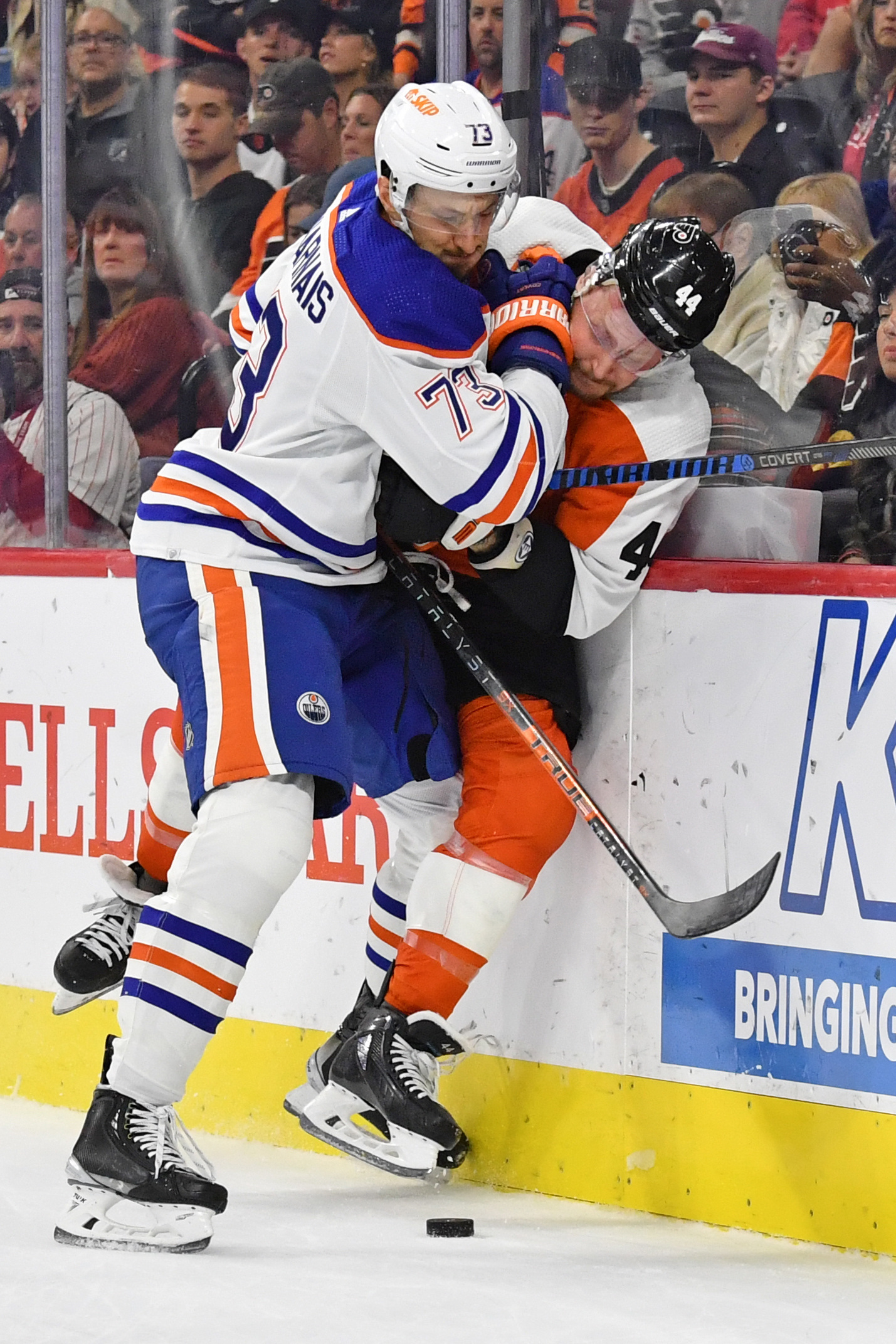 Cam Atkinson scores twice, leading the Flyers to a 4-1 win over the Oilers