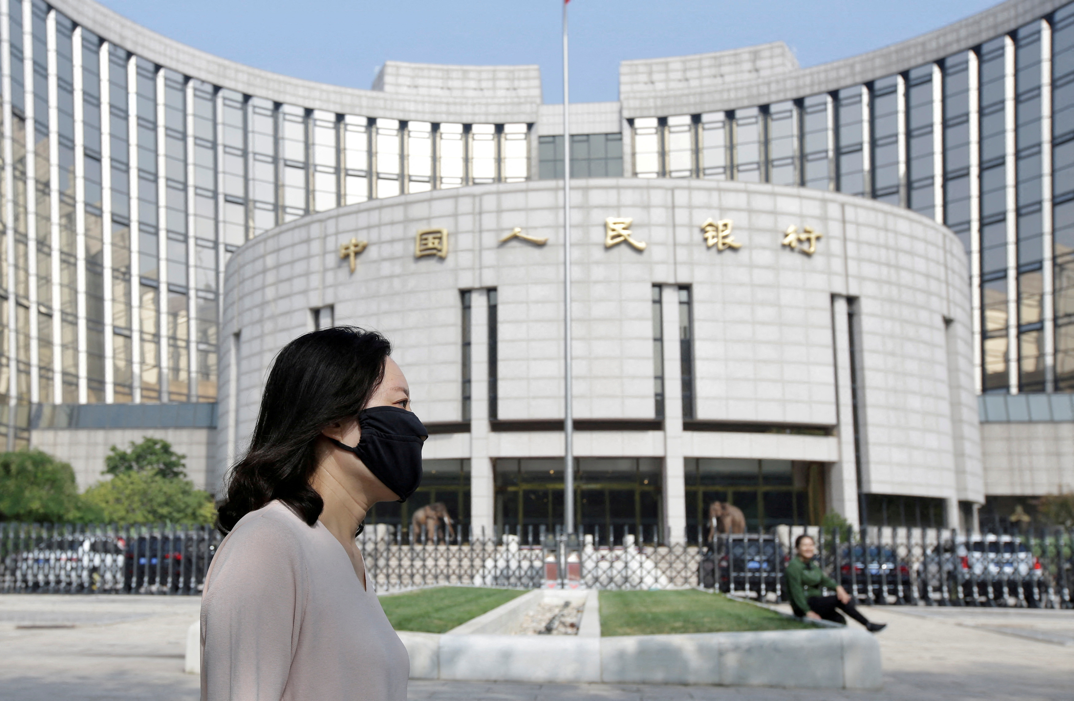 中国、持続的景気回復を促進へ　リスクは抑制＝人民銀総裁