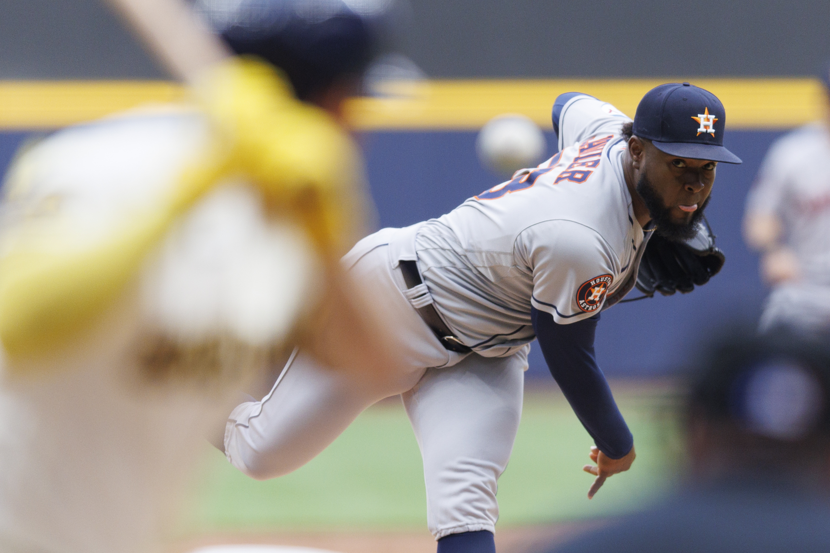 Alvarez hits solo homer, slam as the Astros rout Brewers 12-2 for