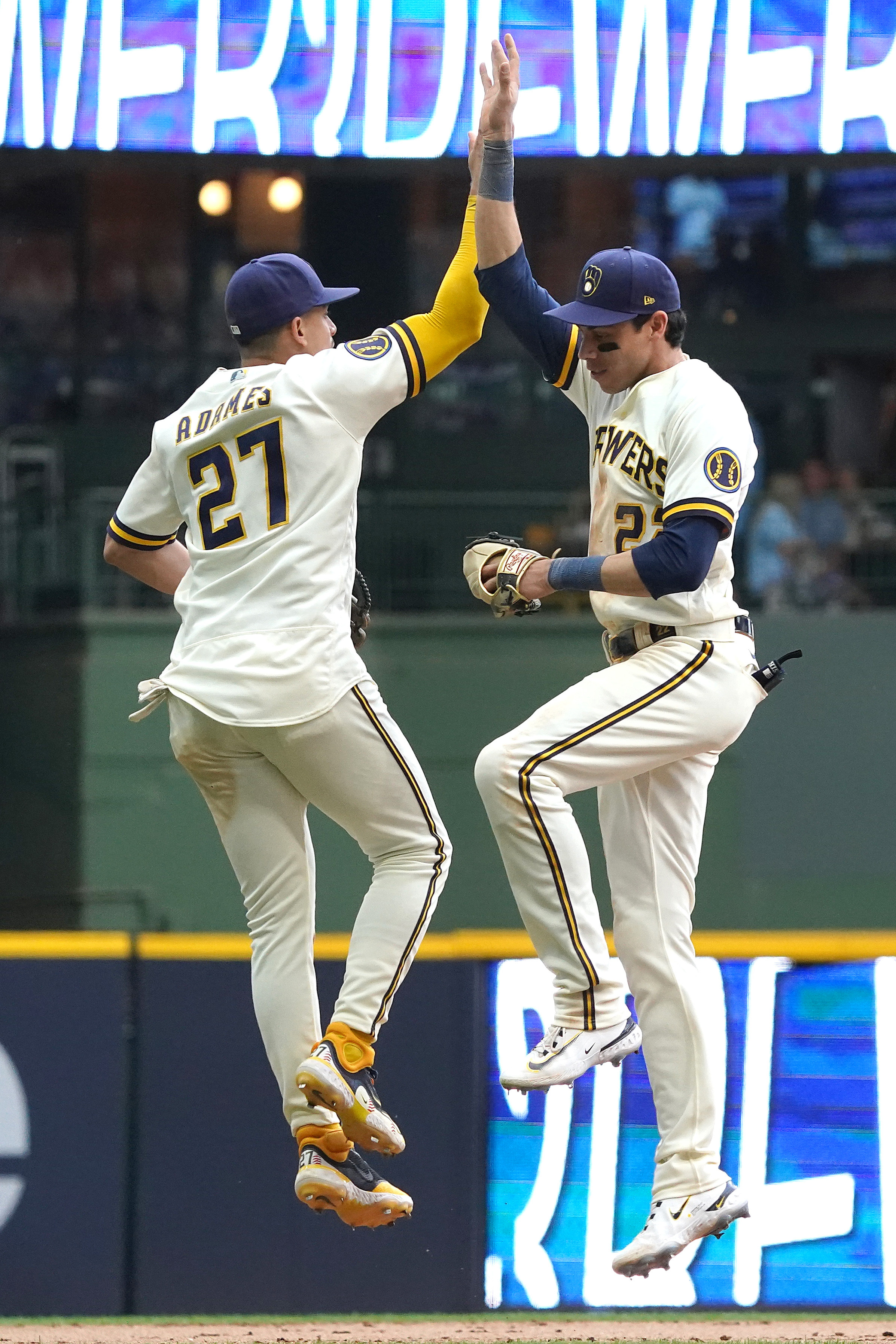 MLB: Chicago Cubs at Milwaukee Brewers, Fieldlevel