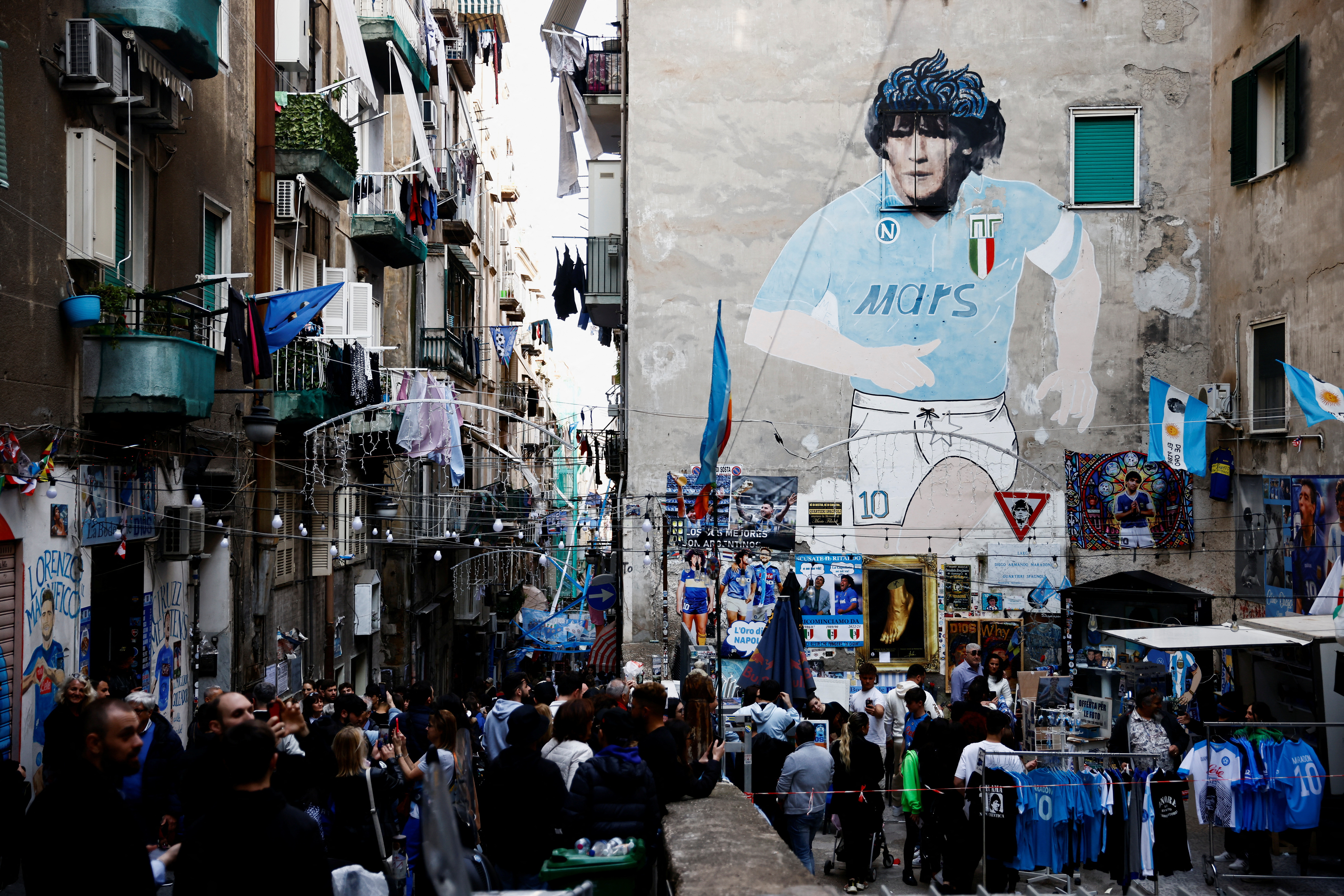 : Napoli: Scudetto 33 Year Later: Photos from the Naples