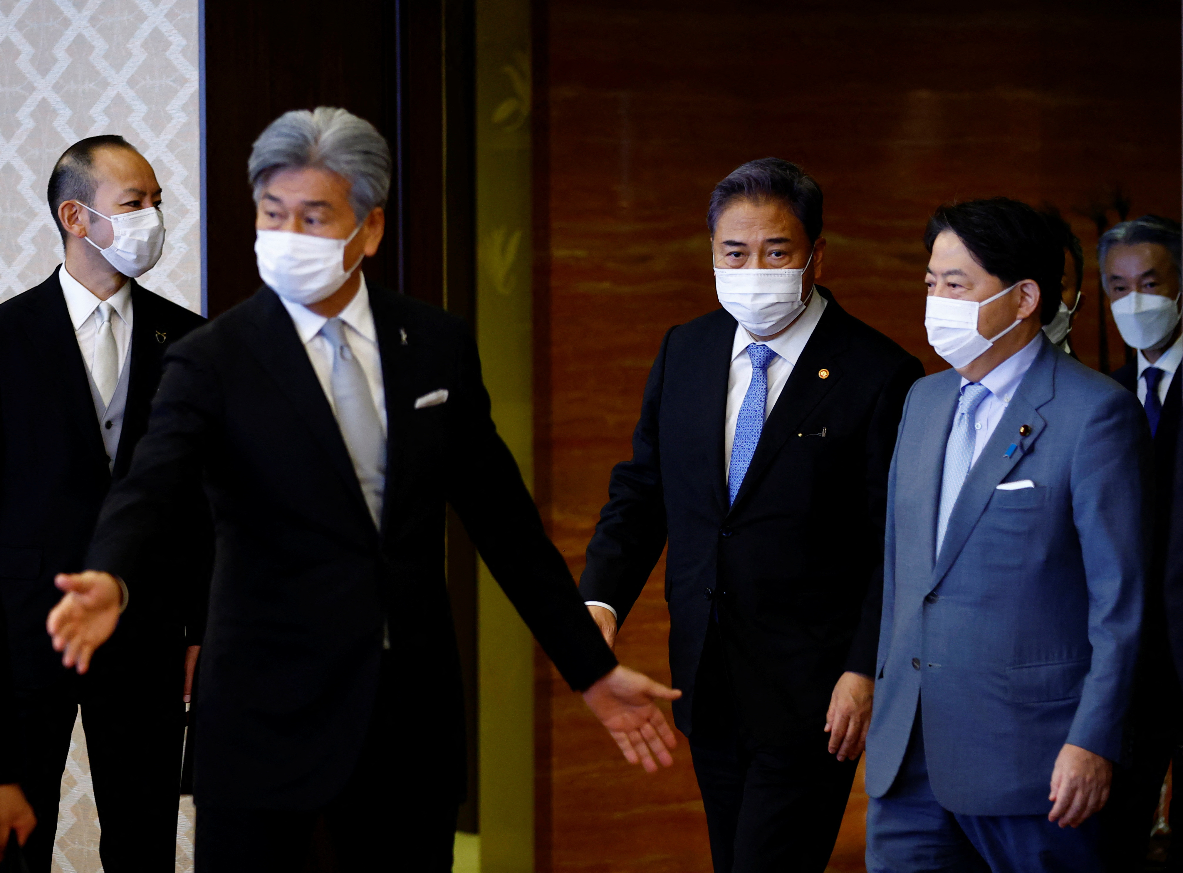 South Korean Foreign Minister Park Jin and Japanese counterpart Yoshimasa Hayashi meet in Tokyo