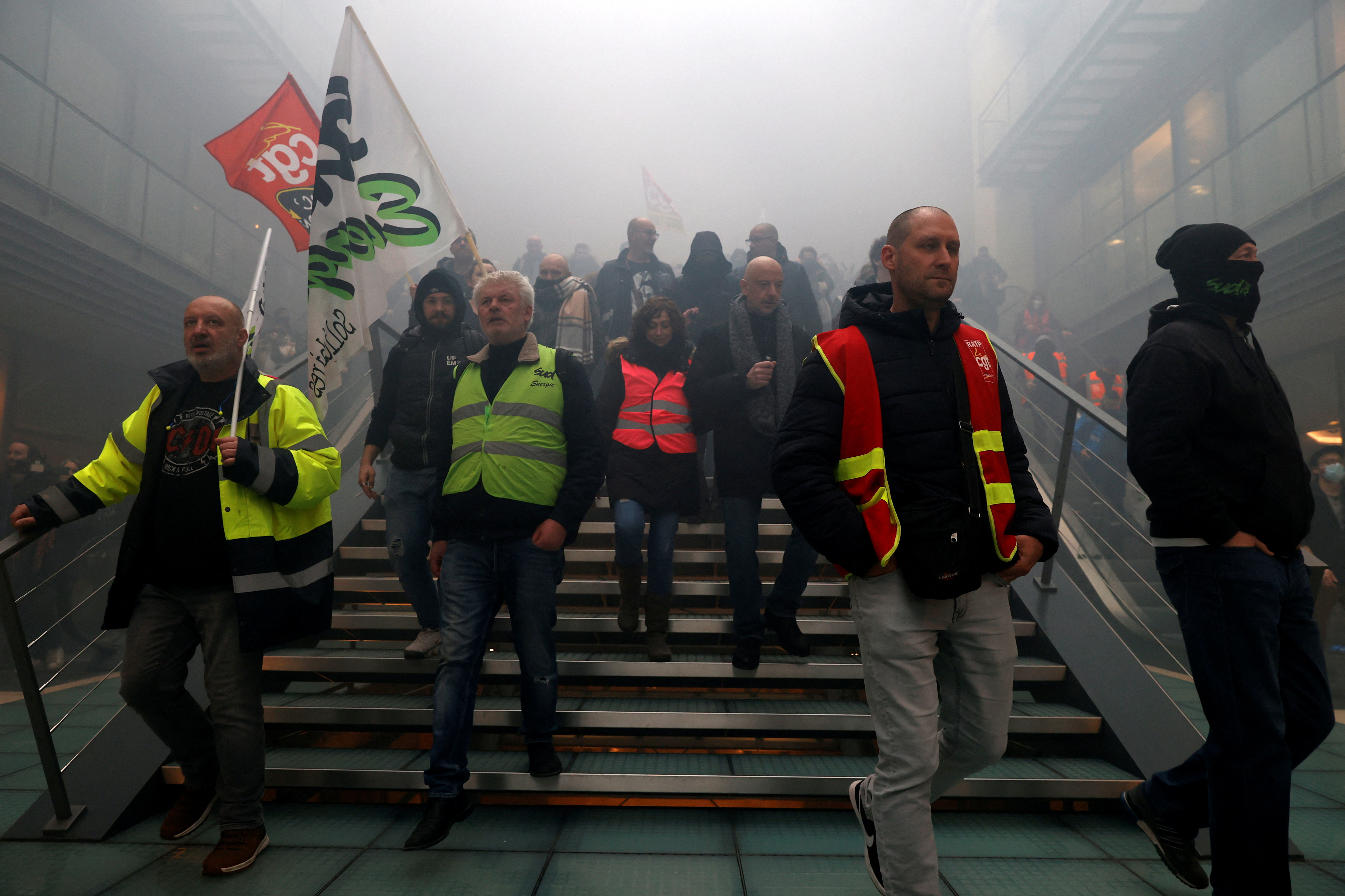 Pension reform protesters briefly invade Paris BlackRock building