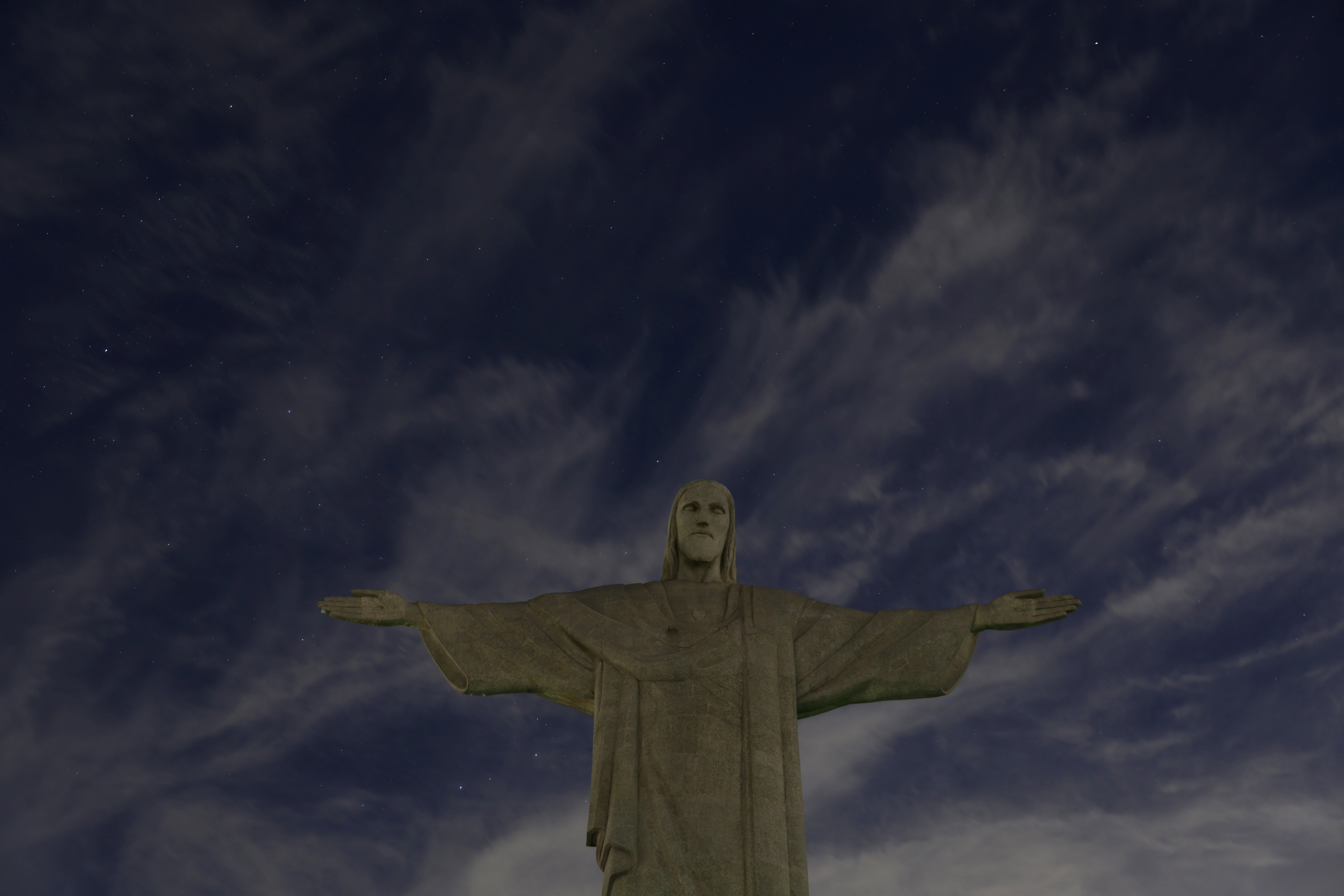 jordnødder mineral Derivation Lights go out at Rio's Christ the Redeemer in support of Vinicius Jr |  Reuters