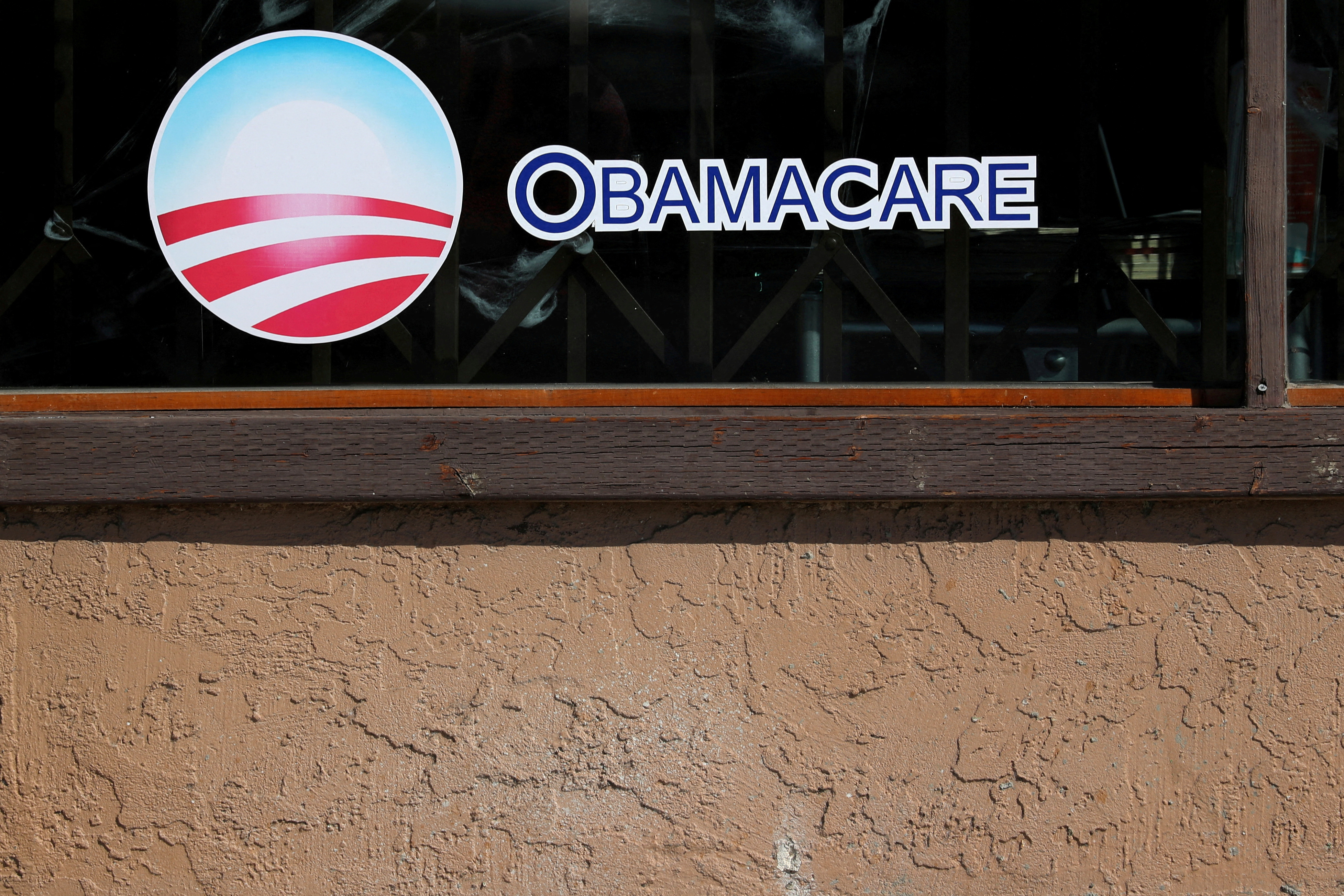 cloudfront-us-east-2.images.arcpublishing.com image