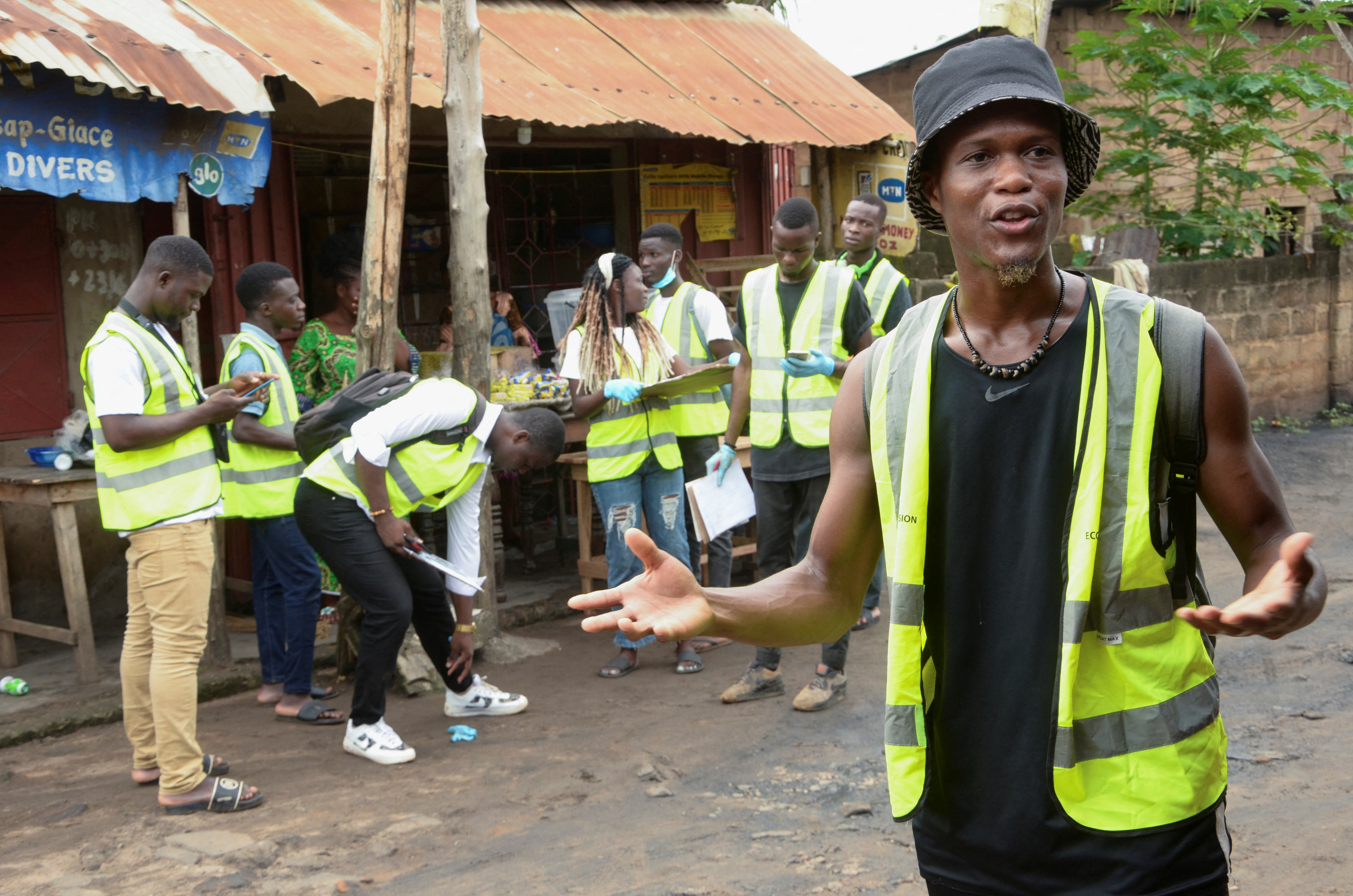 Benin's self-styled 'garbage collector' aims to raise awareness about plastic waste