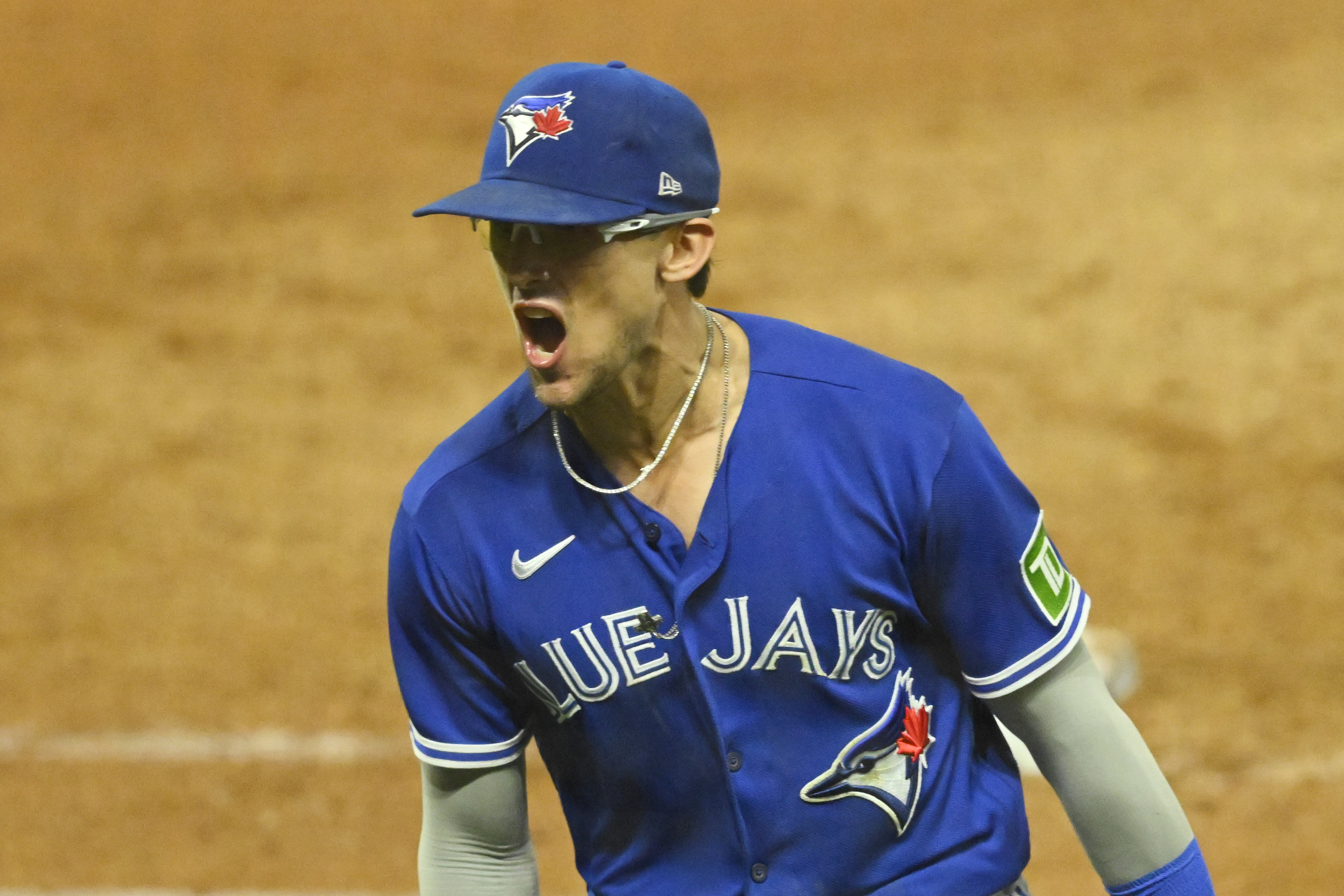 Biggio hits two-run homer in 8th as Blue Jays beat Guardians 3-1