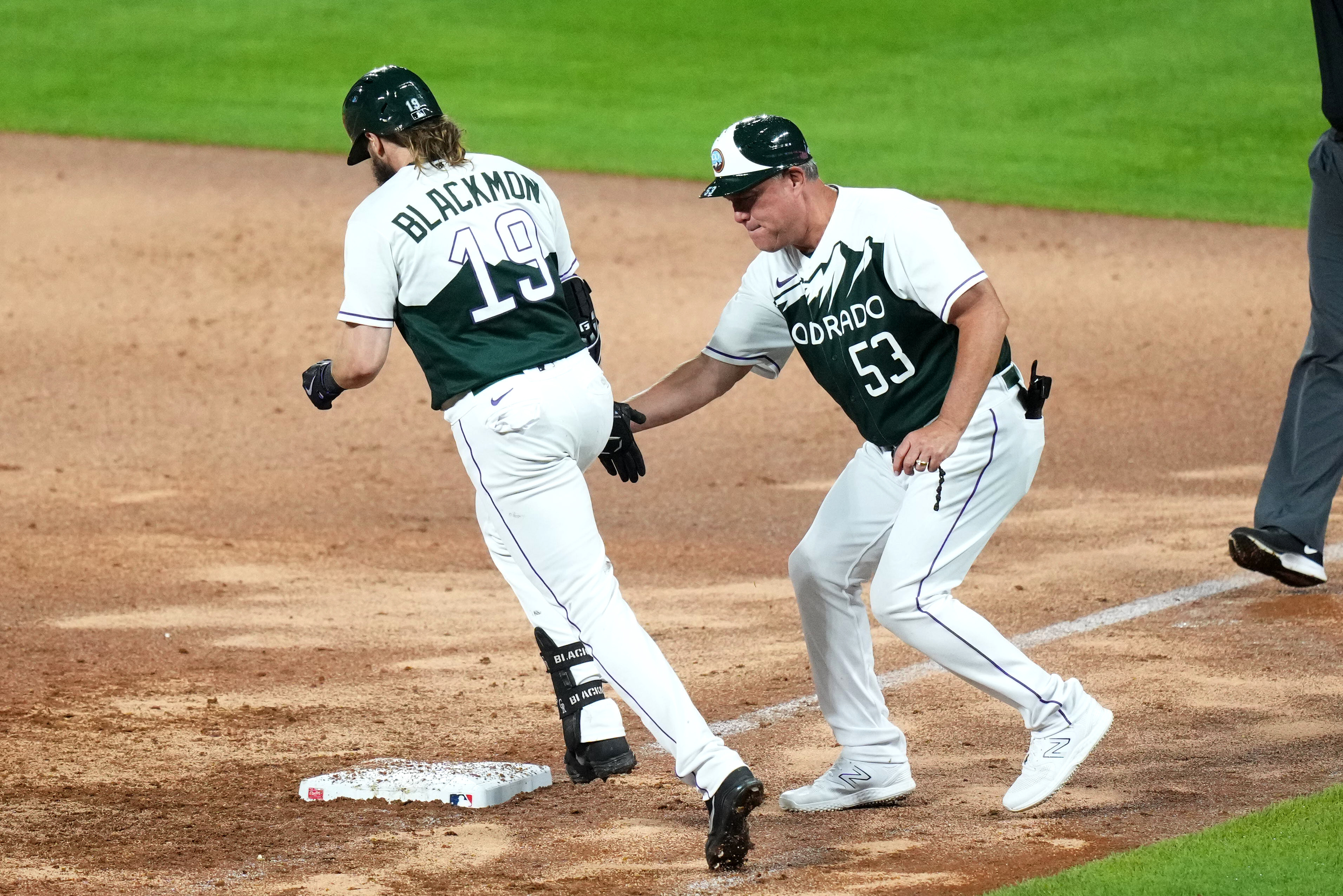 Rockies Roll Over White Sox 11-5 with Standout Performances by Elvis Andrus  and Luis Robert Jr. - BVM Sports