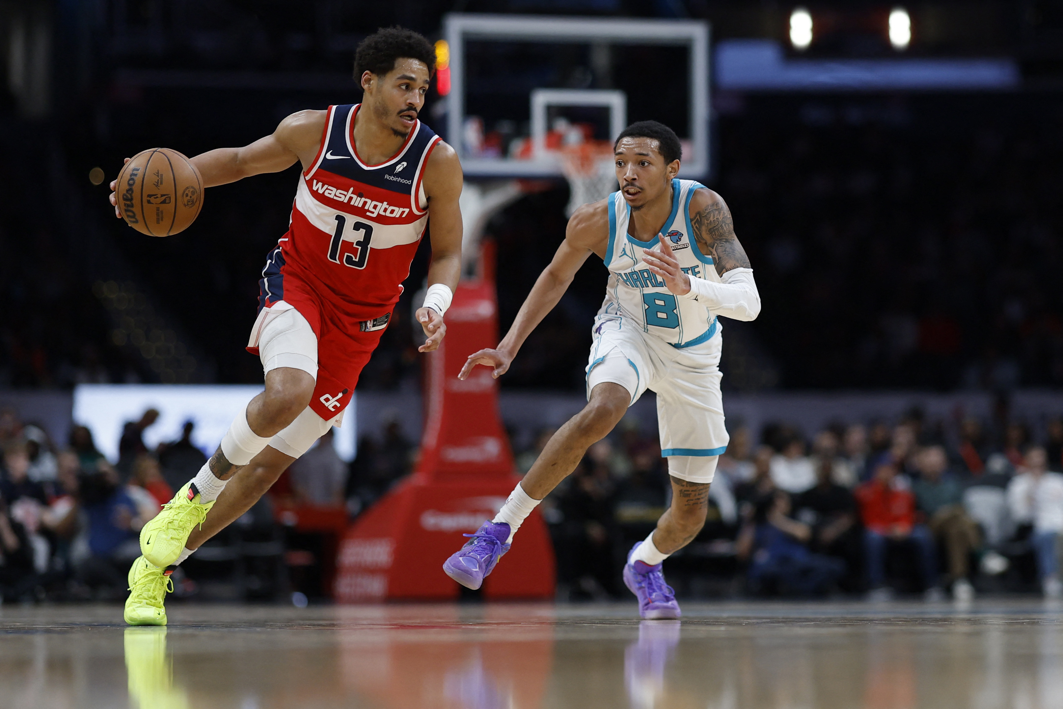 Wizards rally past Hornets to end 16-game skid