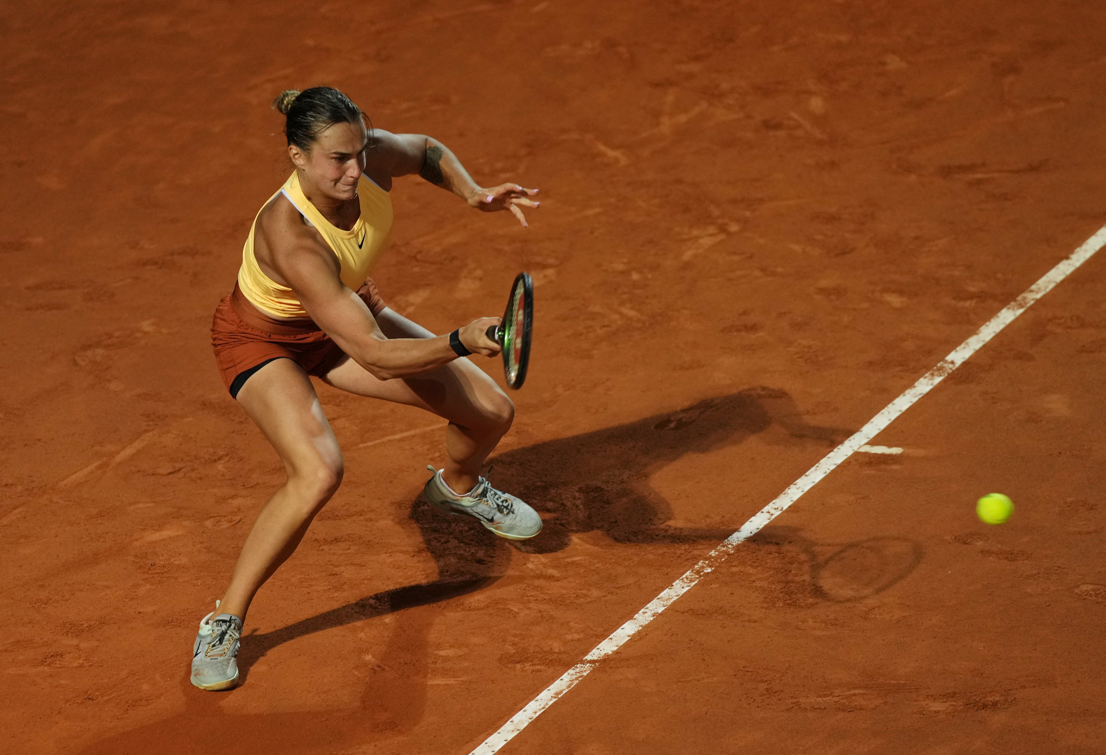 Resurgent Kenin knocks out Sabalenka on day of upsets in Rome