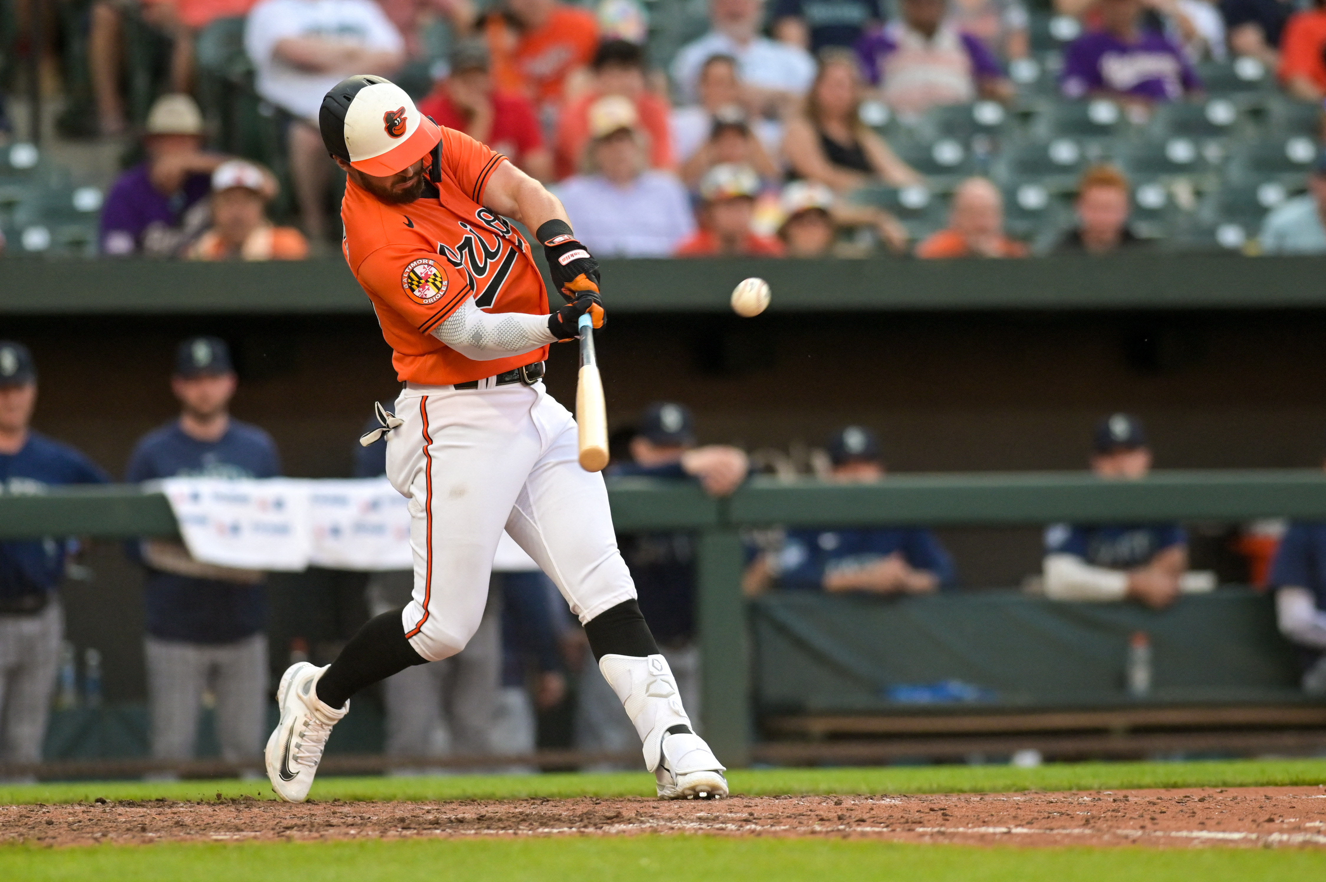 Baltimore Orioles' Anthony Santander Robs Home Run vs. Seattle Mariners -  Fastball