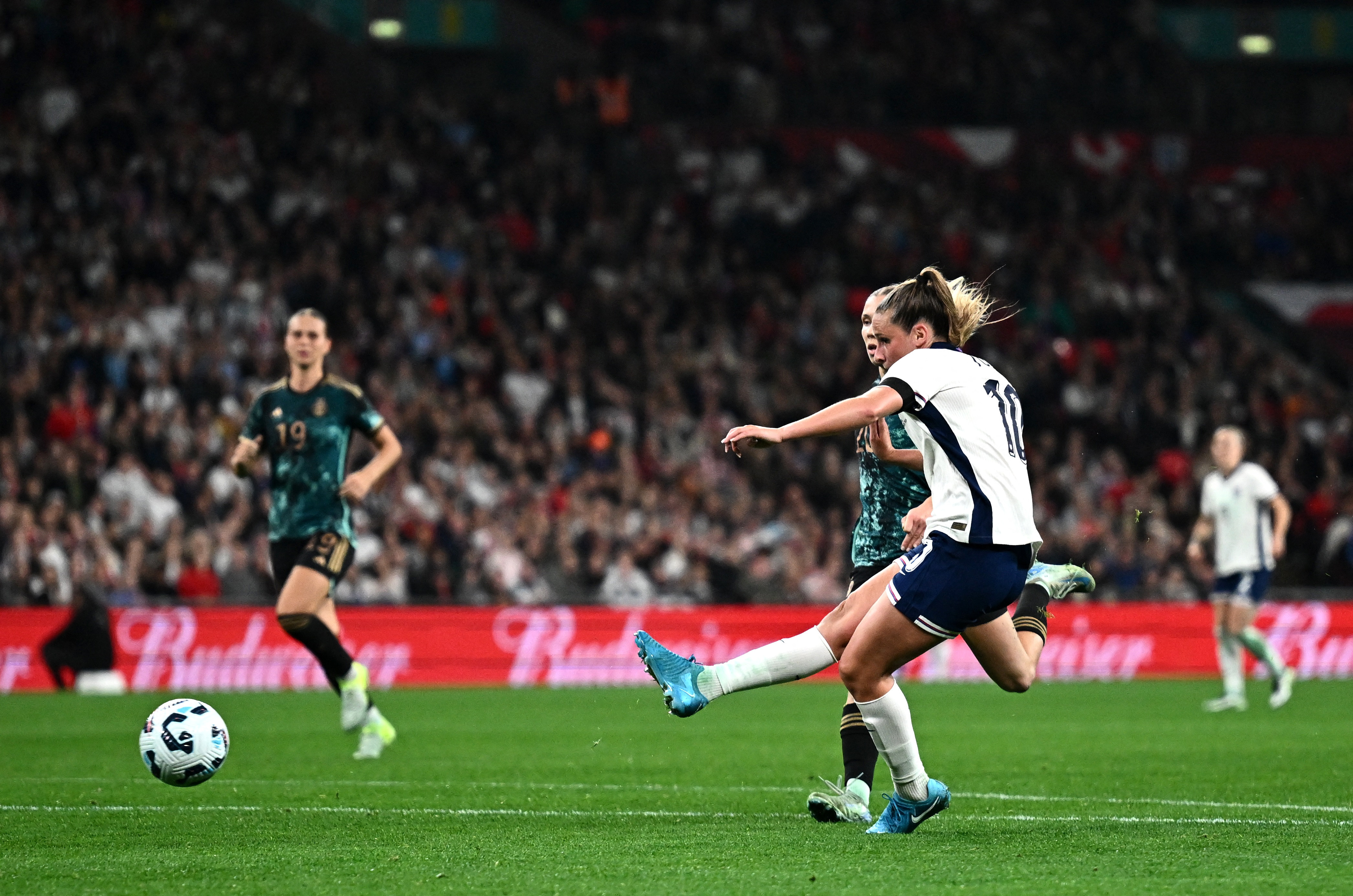 旧Wembleyラストマッチ England vs Germany '02WC World Cup Final at Wembley Stadium. England 4 v West Germany
