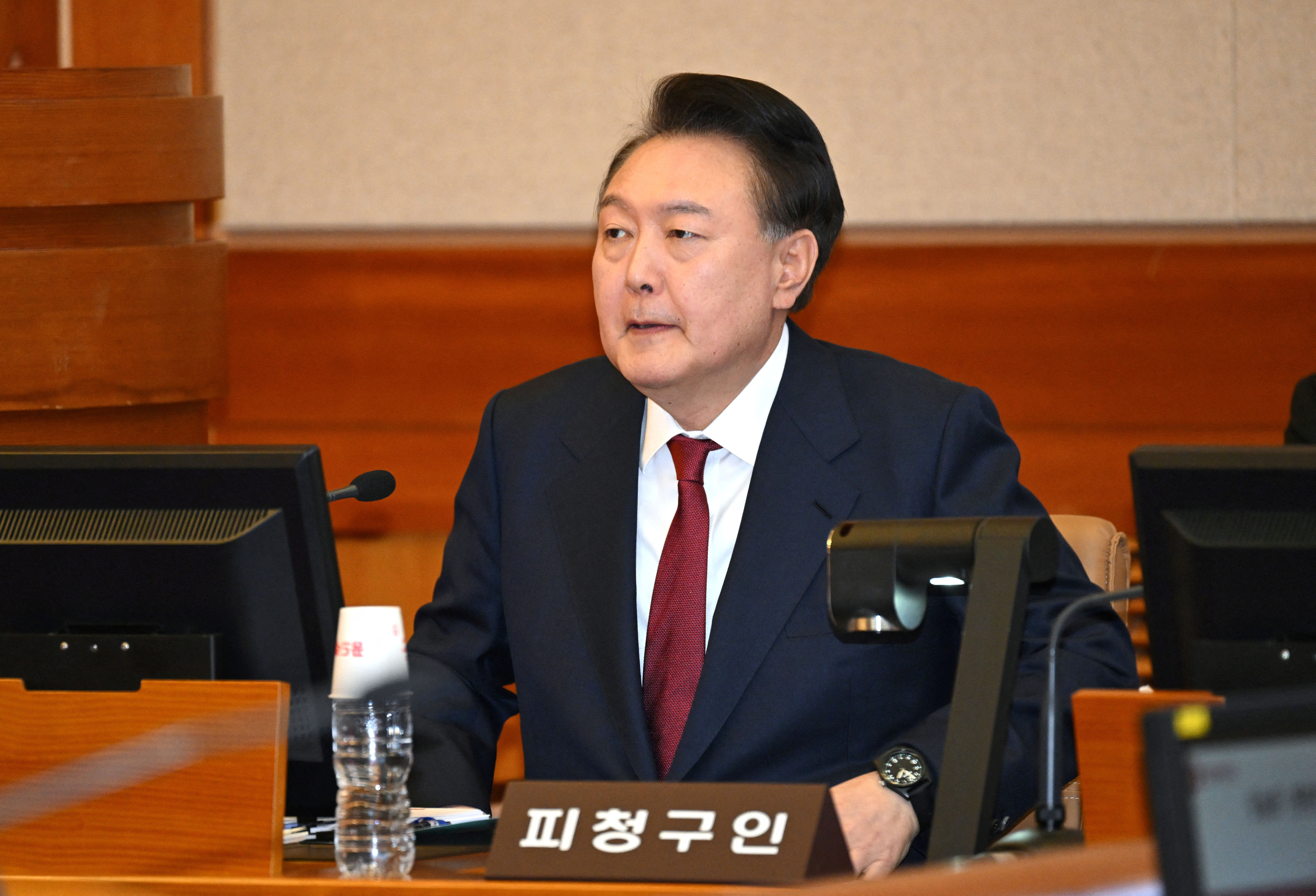 初見！[金泳三・横一行書・マクリ状]／韓国・朝鮮／大統領 訂正 韓国元陸軍司令官、尹大統領の「非常戒厳」宣言は正当と主張