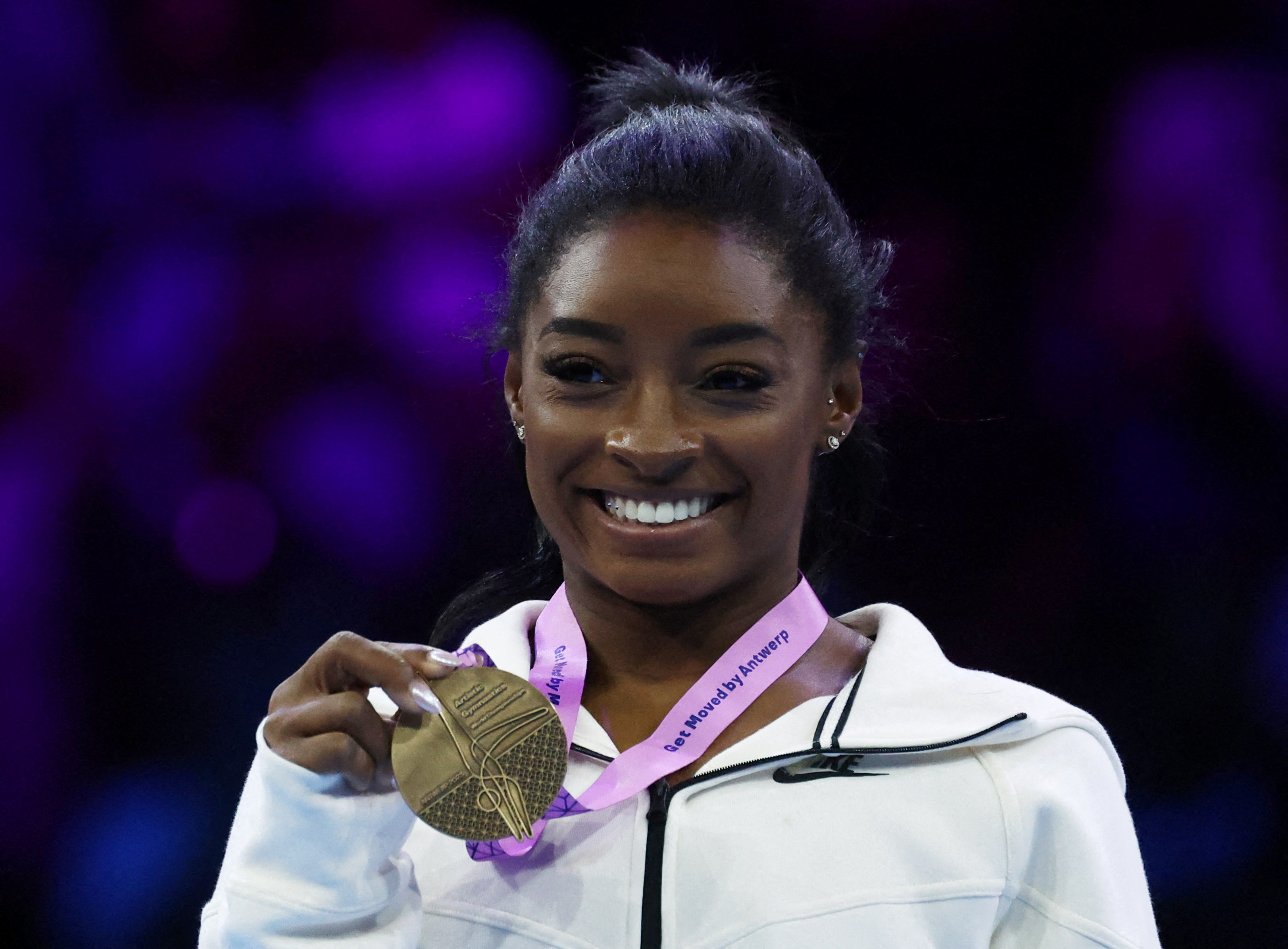 2021 Olympic gymnastic results: ROC wins gold, USA takes silver after  Simone Biles has to withdraw - DraftKings Network