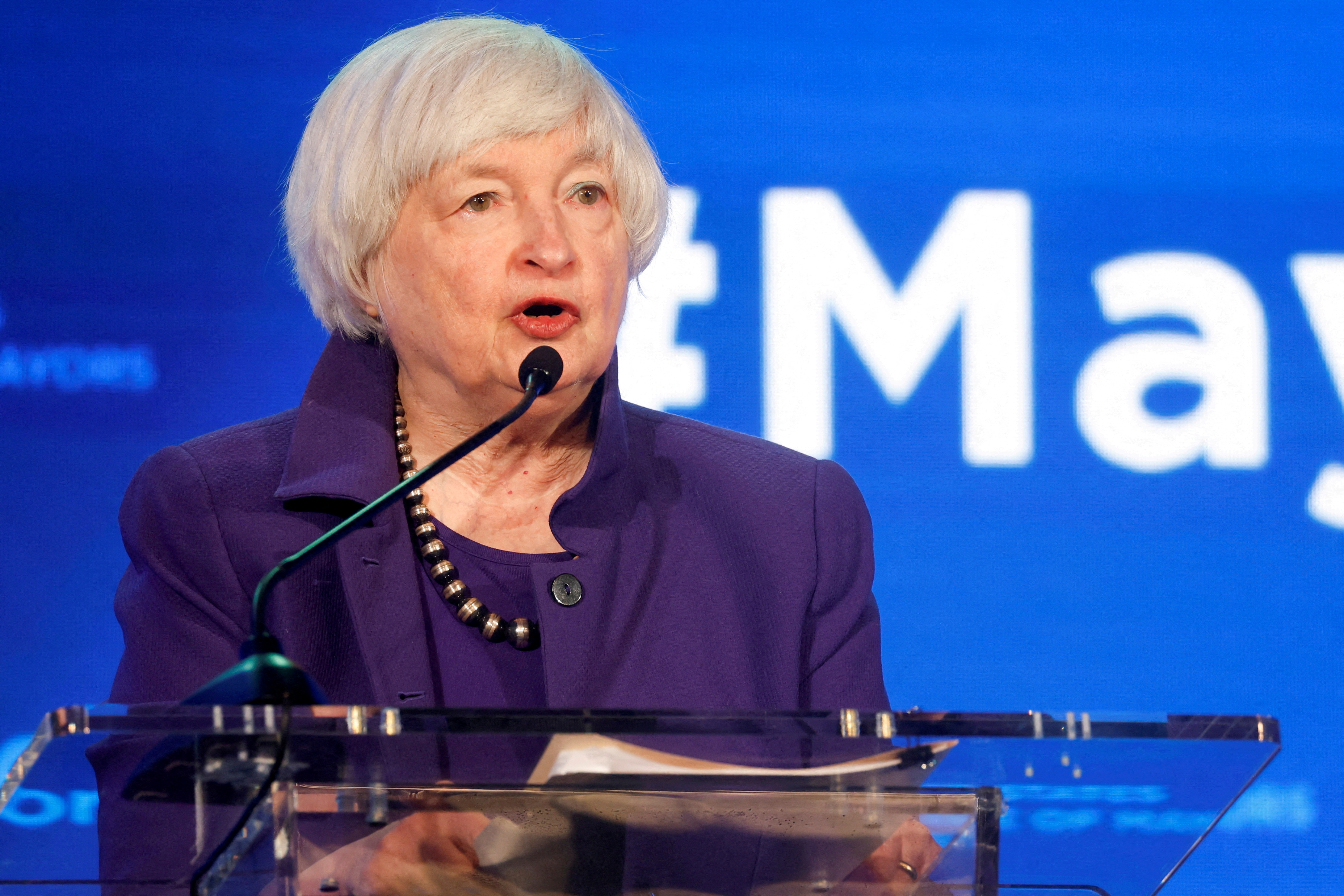 U.S. Republicans Urge U.S. Treasury Secretary Yellen to Block Russia from Exchanging IMF Reserves