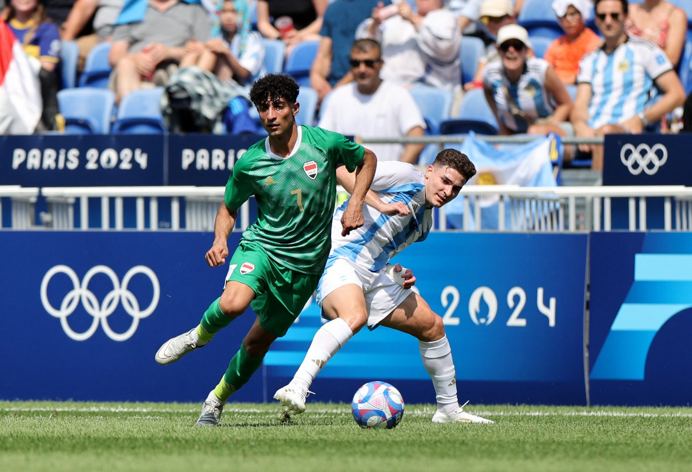 Football - Men's Group B - Argentina vs Iraq