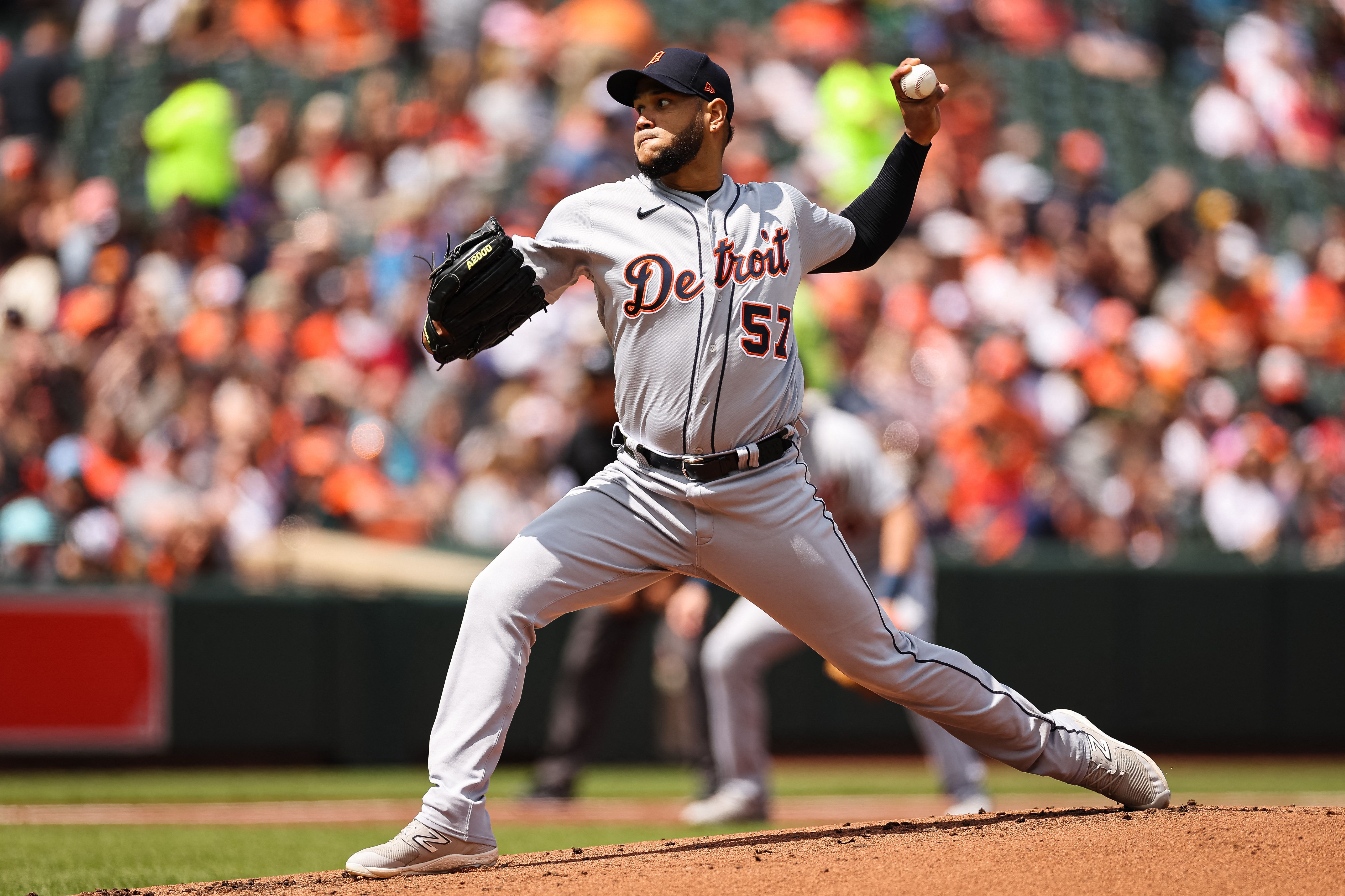 Orioles beat Tigers in 10 after Eduardo Rodriguez's perfecto bid