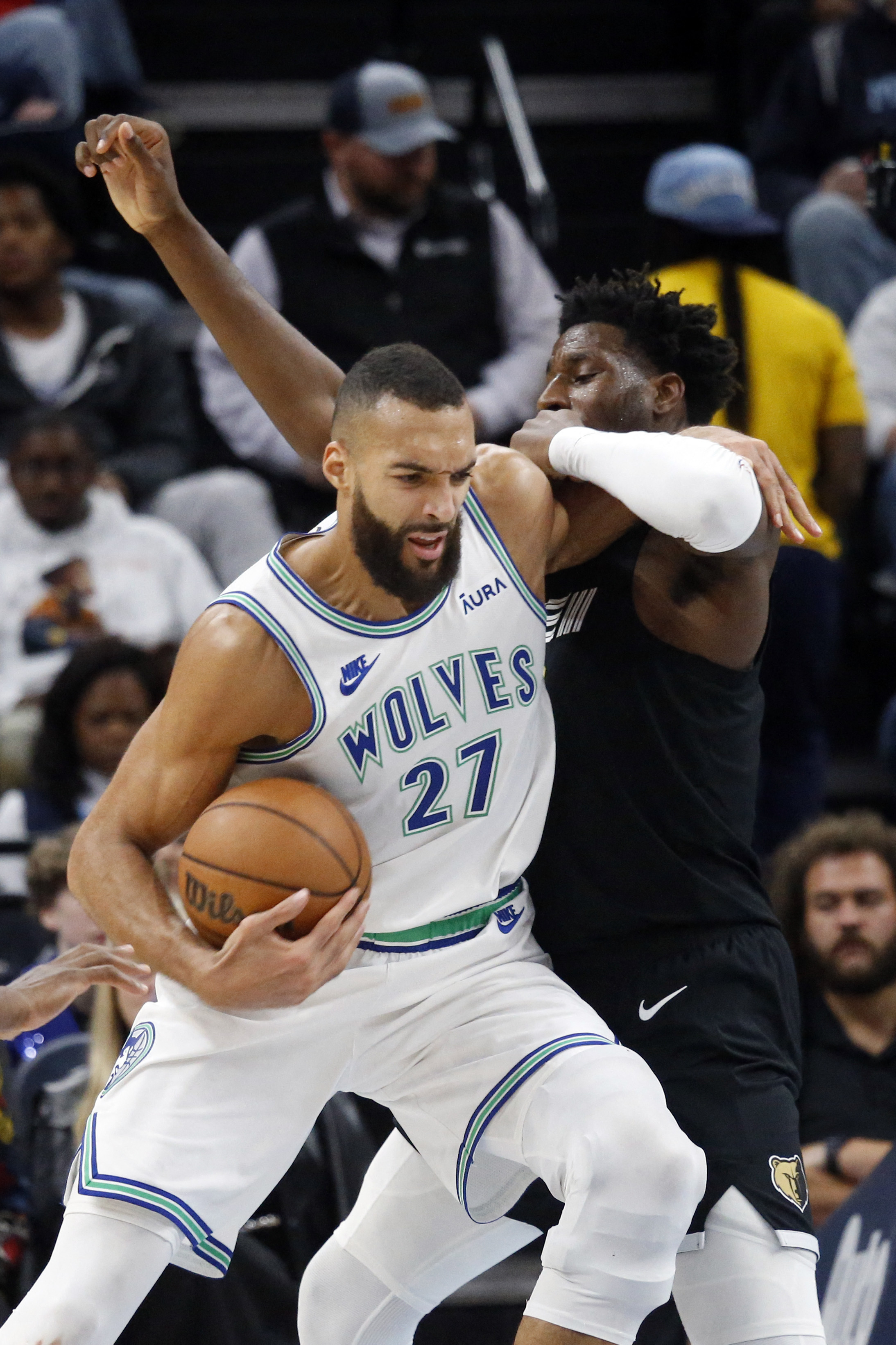 Big third quarter powers Timberwolves past Grizzlies | Reuters