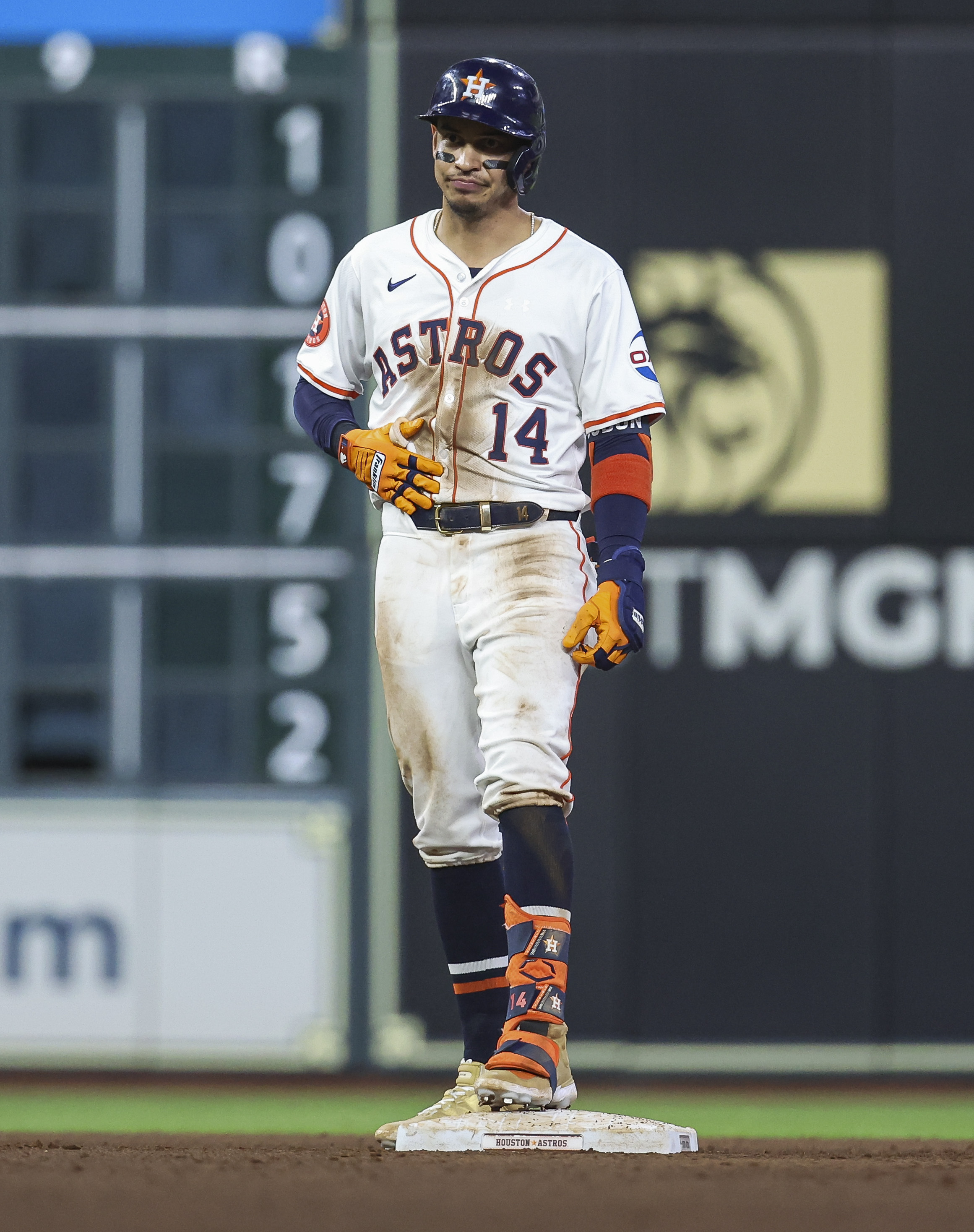 Steven Kwan's RBI double in 10th lifts Guardians past Astros | Reuters