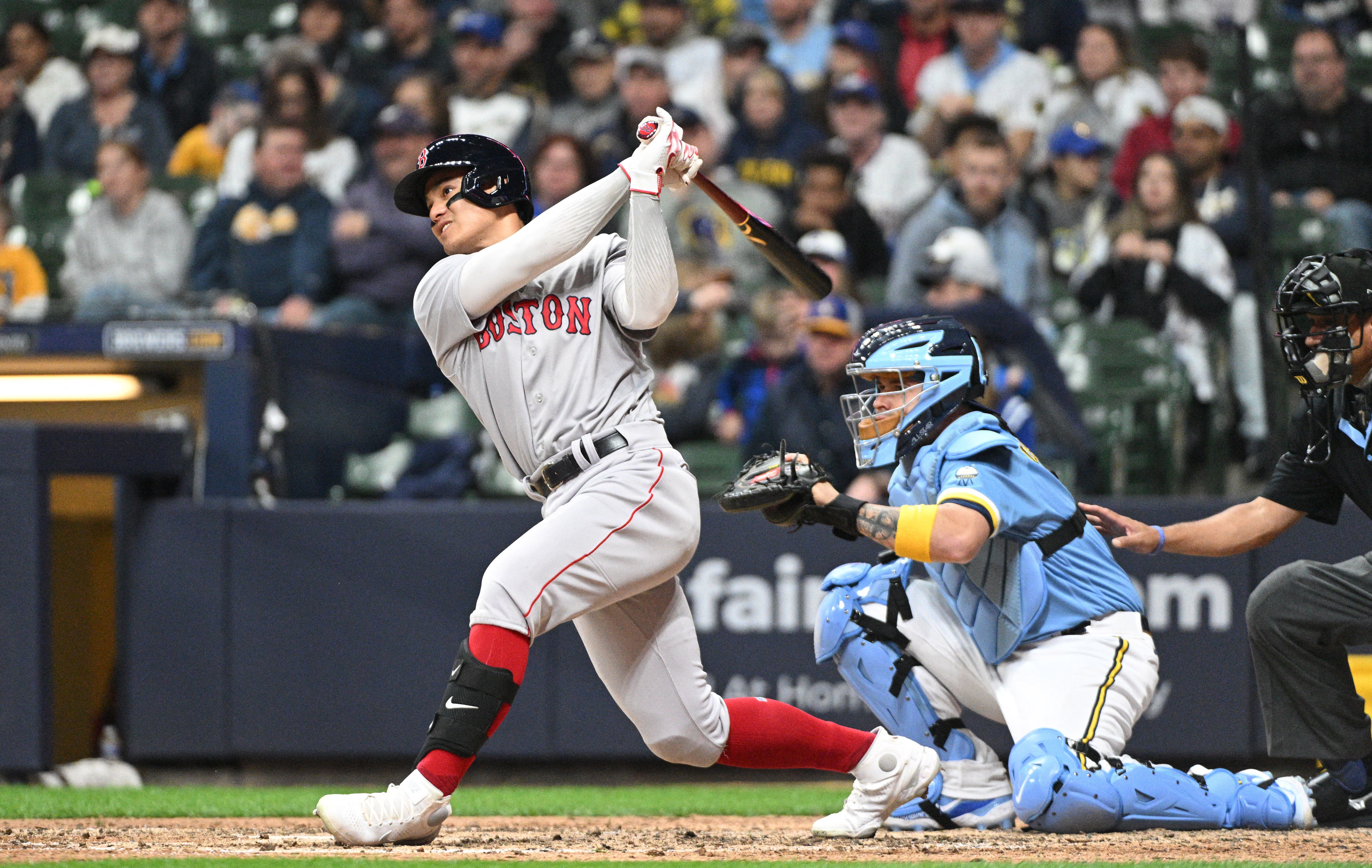 Red Sox open series with victory over Brewers