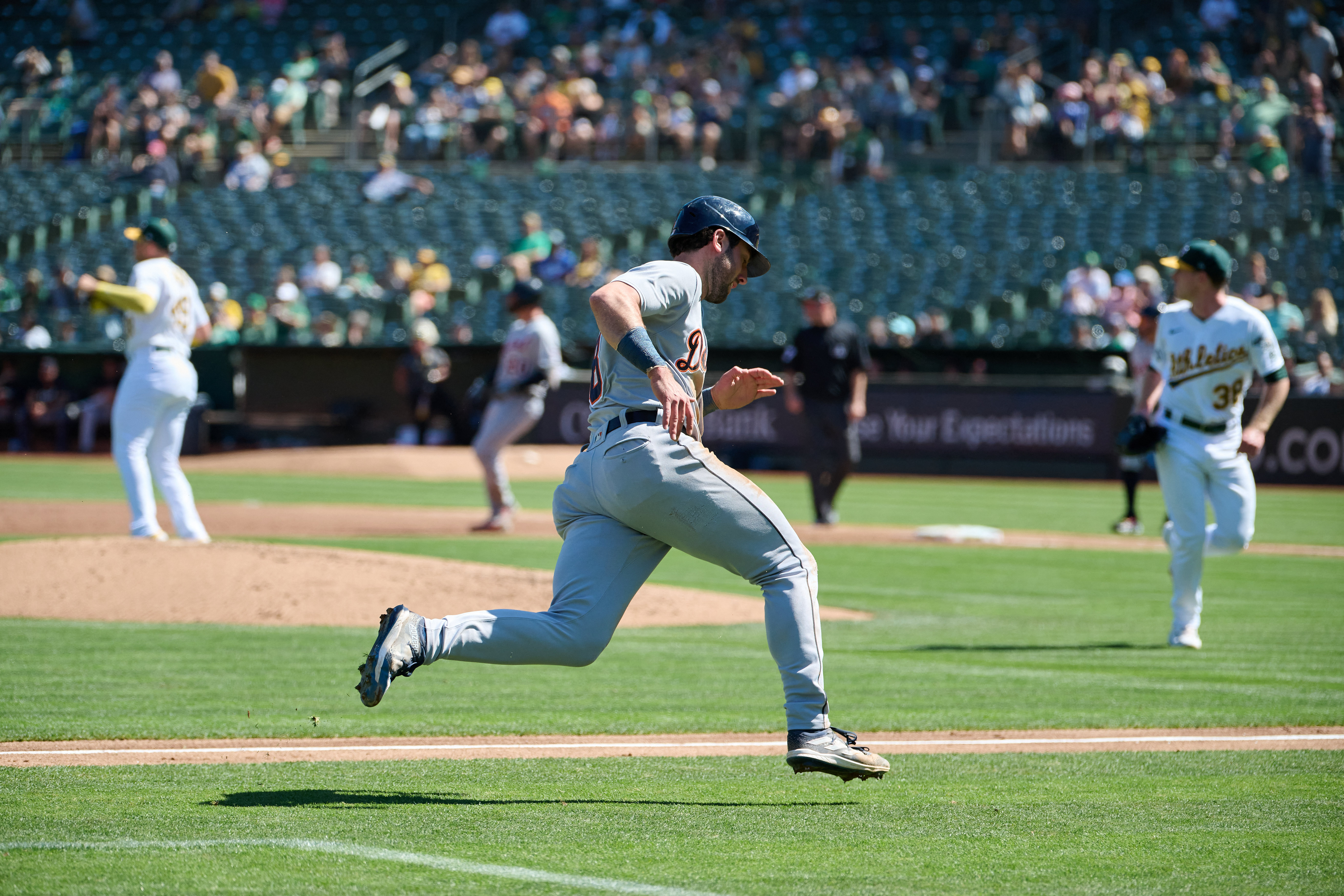 Tigers blank A's in Miguel Cabrera's last road game