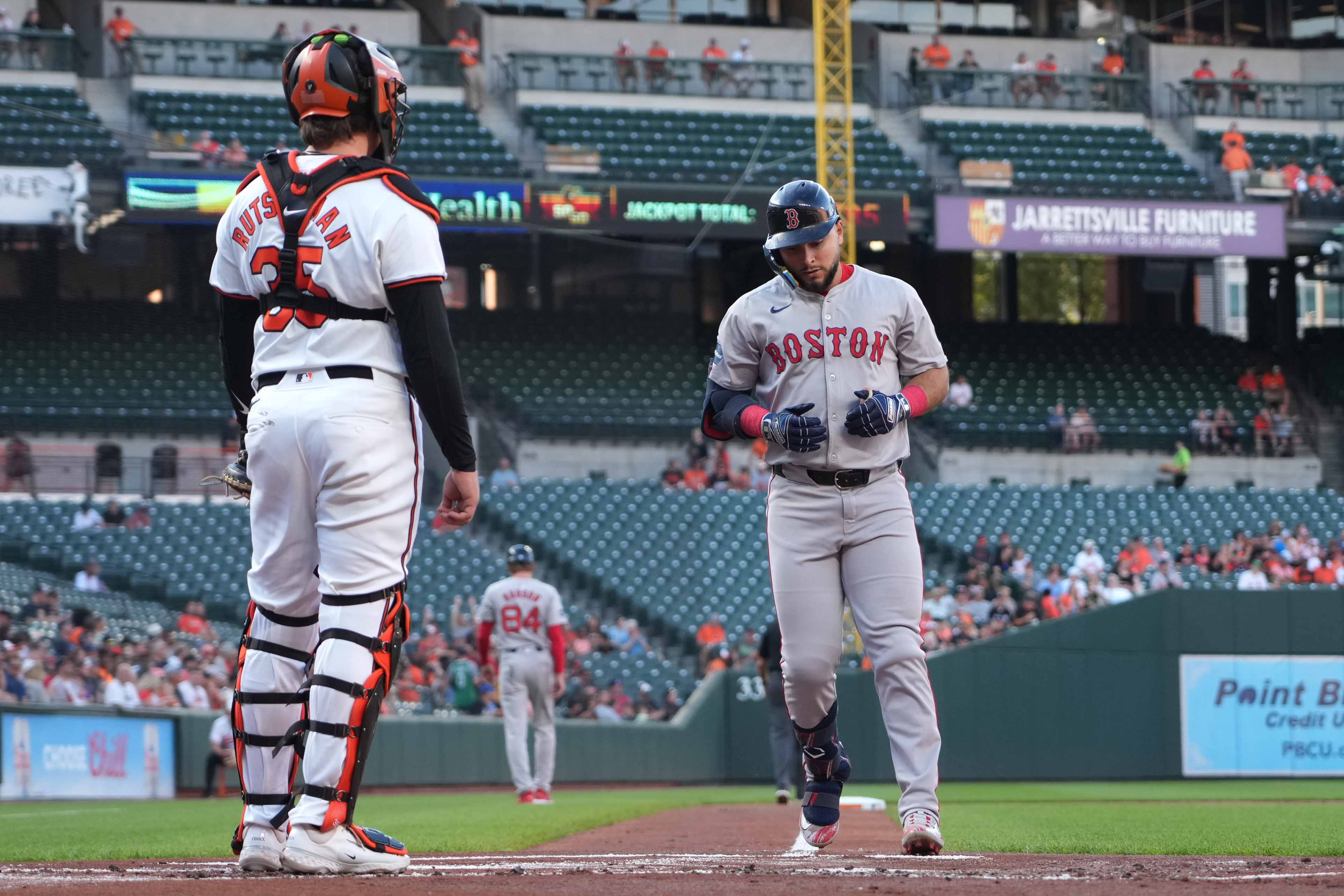 Red Sox get bats going to end Orioles' winning streak | Reuters