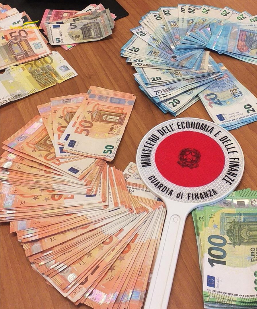 Finance Police uncovers tax fraud involving 1.7 billion euros ($1.9 billion) in false invoices