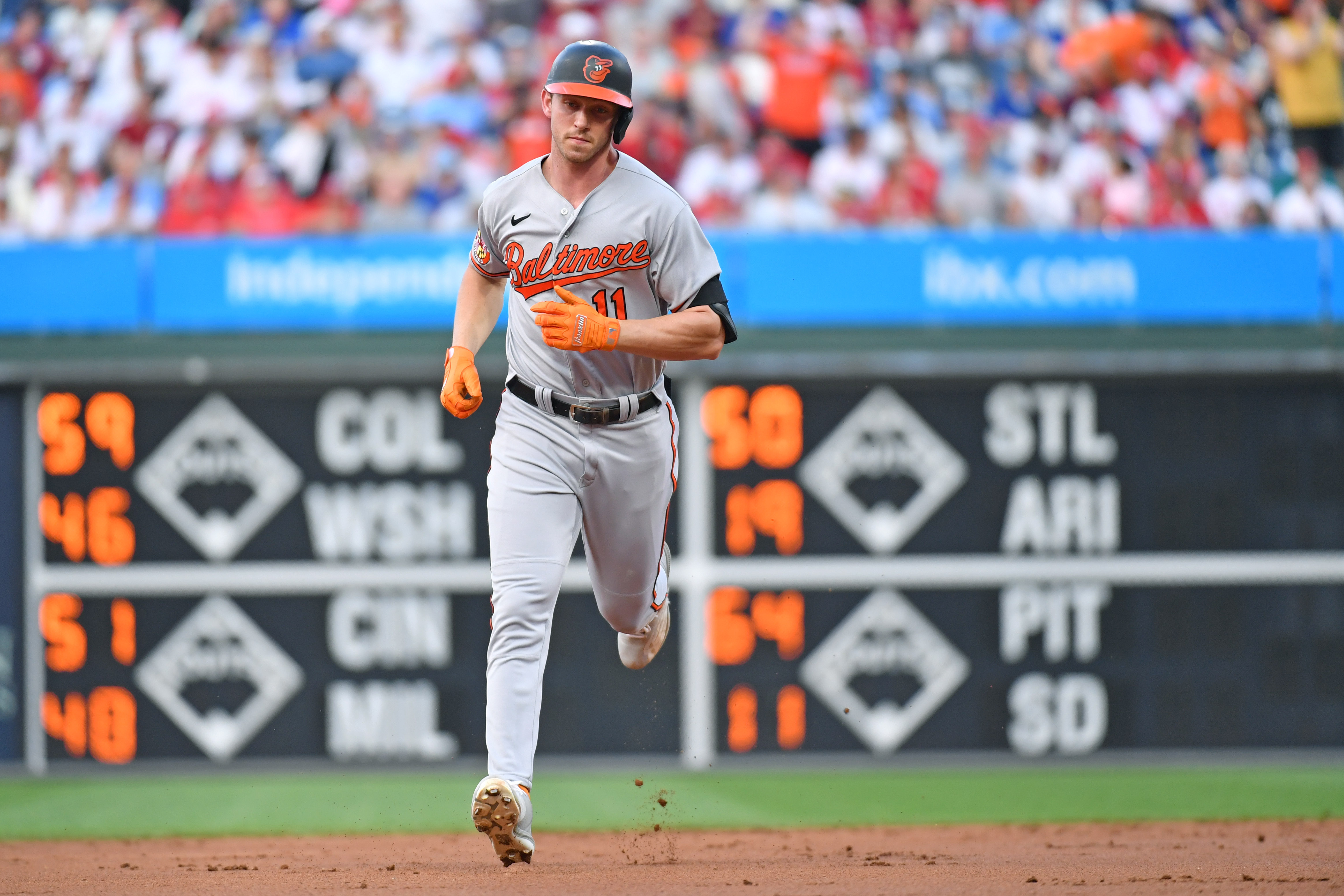 Schwarber homer, Sosa single lift Phillies past Rockies 4-3