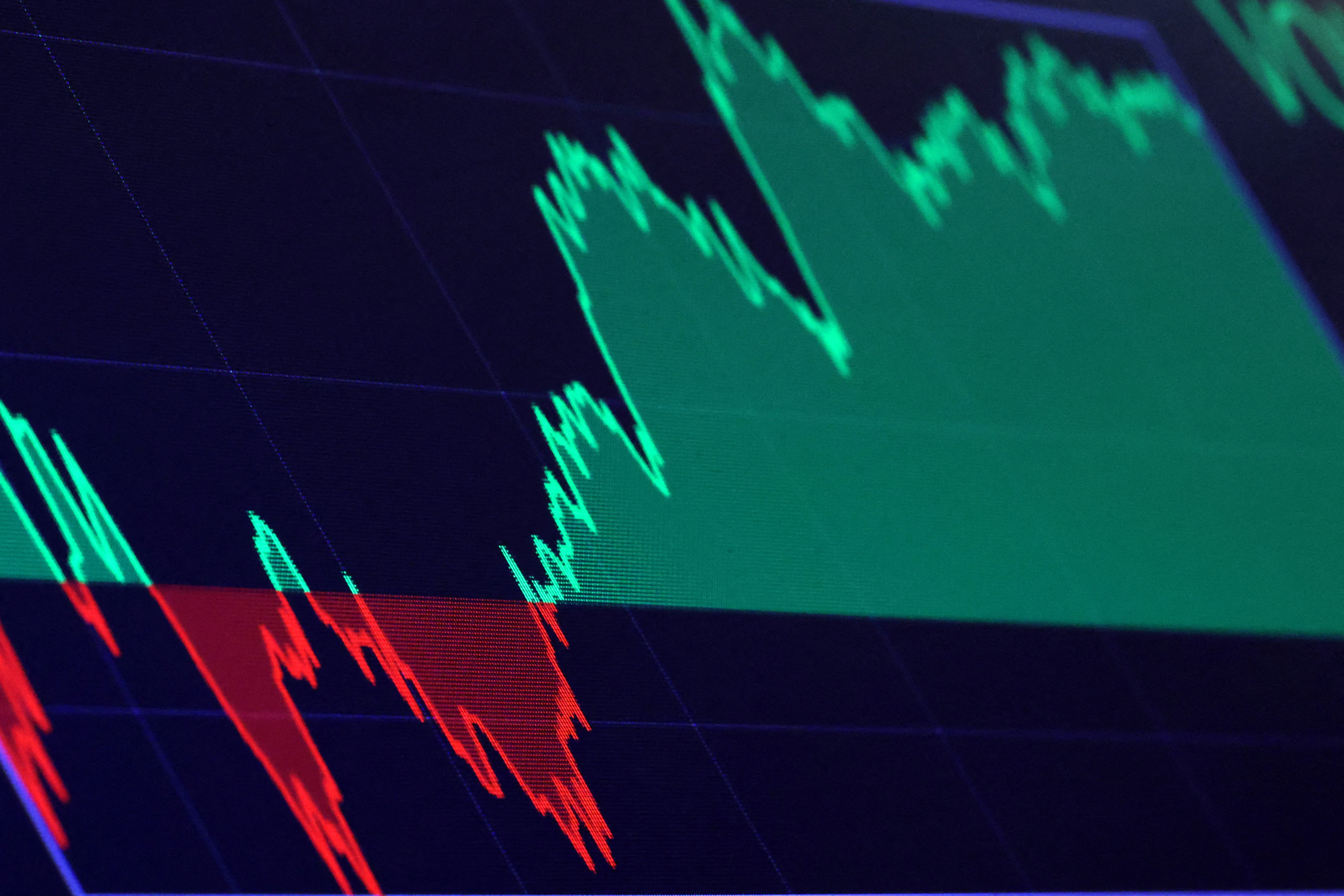 shn_amn  GA まとめ売り ヘッジファンドのテック株売りが1年ぶり規模、割高化で持ち高