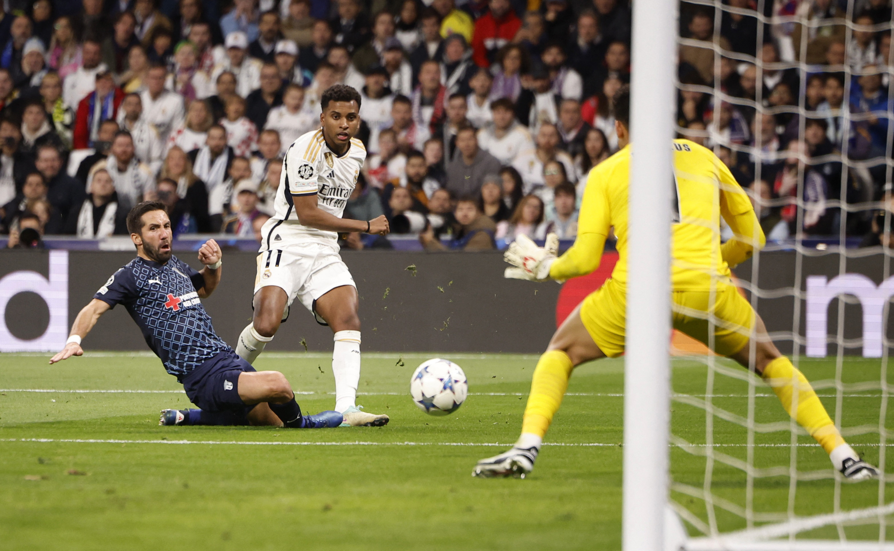 Real Madrid beat Braga 3-0 to clinch Champions League last-16 place