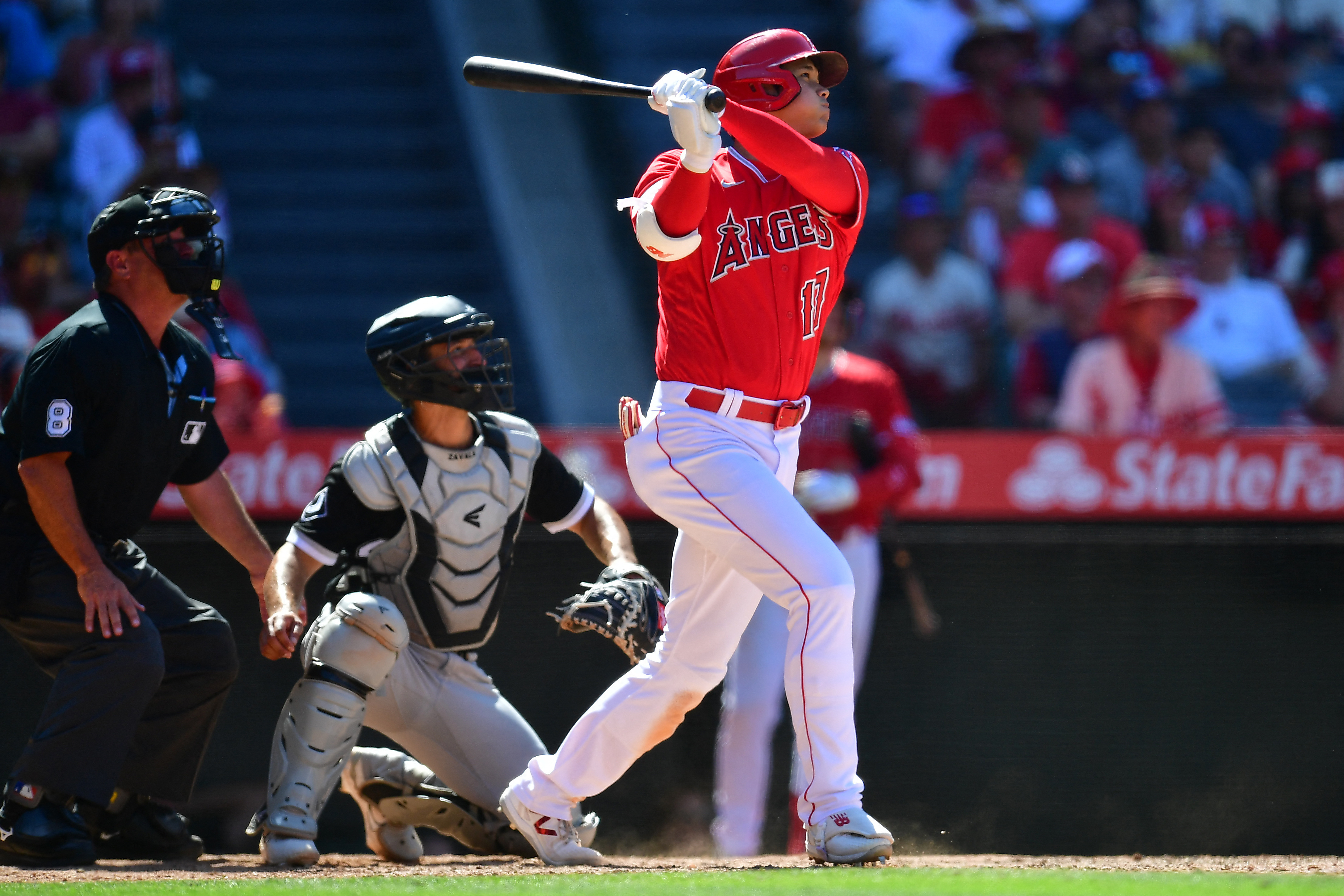 Los Angeles, United States. 23rd June, 2023. Houston Astros Mauricio Dubon  is greeted by Alex Bragman (2) after hitting a solo home run off Los  Angeles Dodgers starting pitcher Emmet Sheehan during