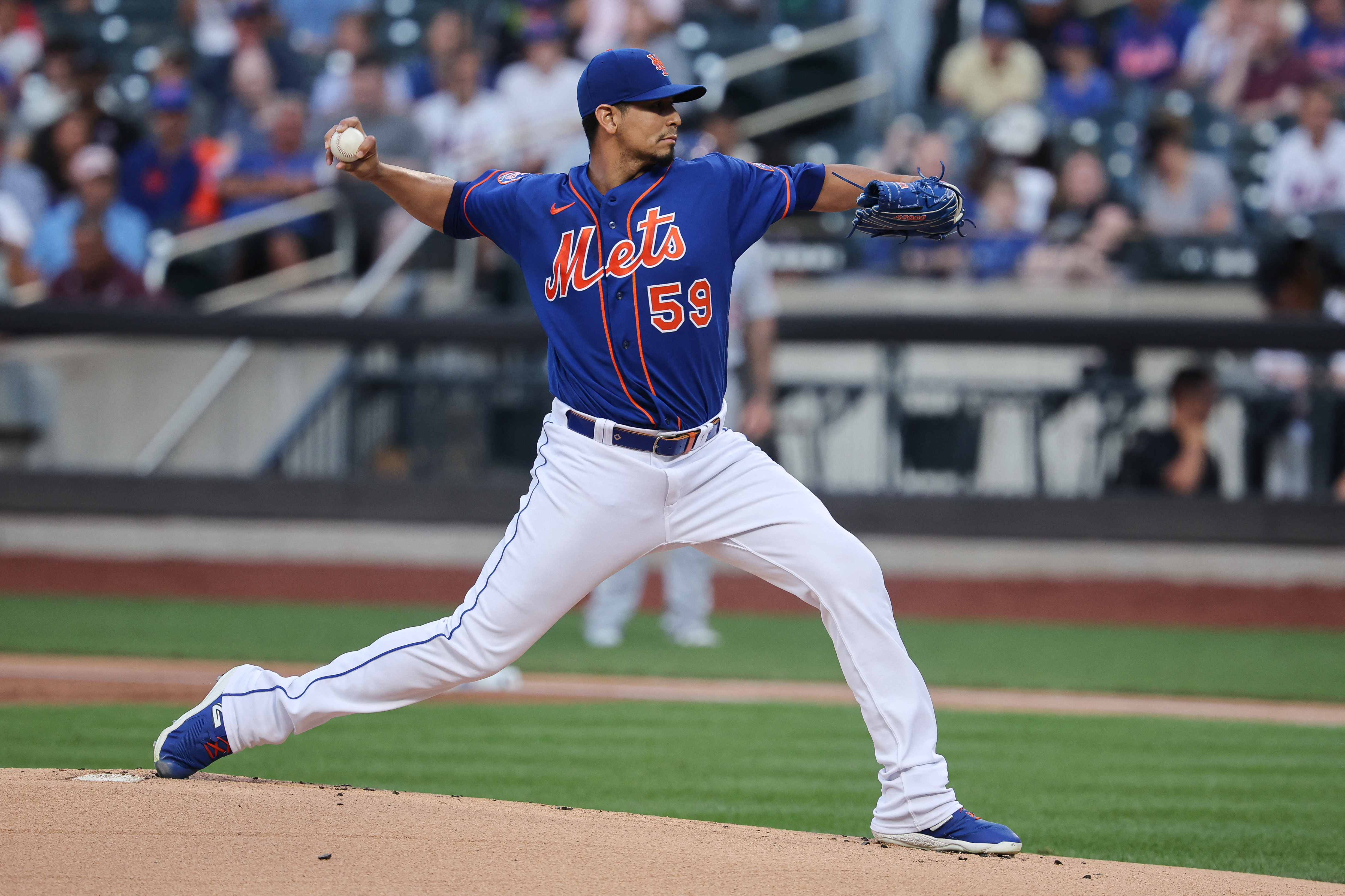 Cubs move into virtual tie for playoff spot by beating Mets