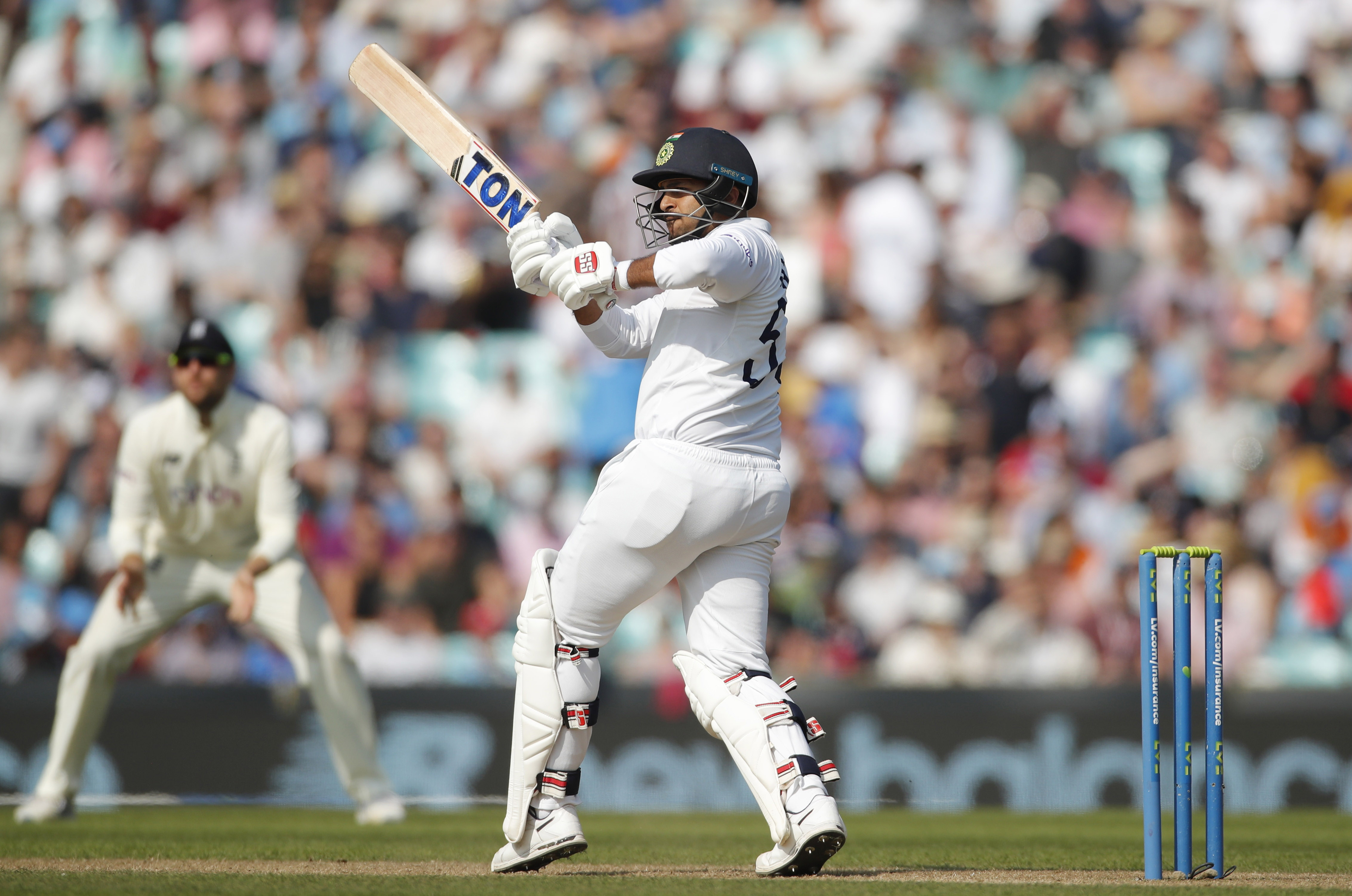 'Lord' Thakur proves his worth in India's Oval triumph | Reuters