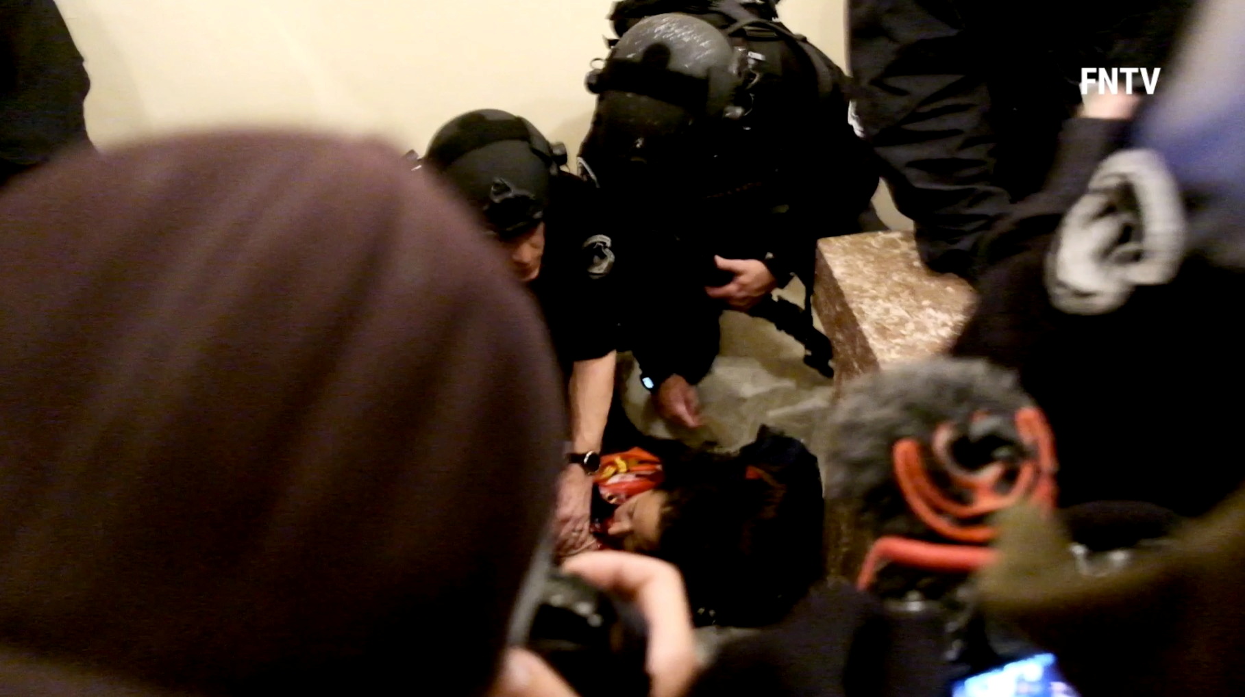 Woman killed in siege of U.S. Capitol was veteran who embraced ...