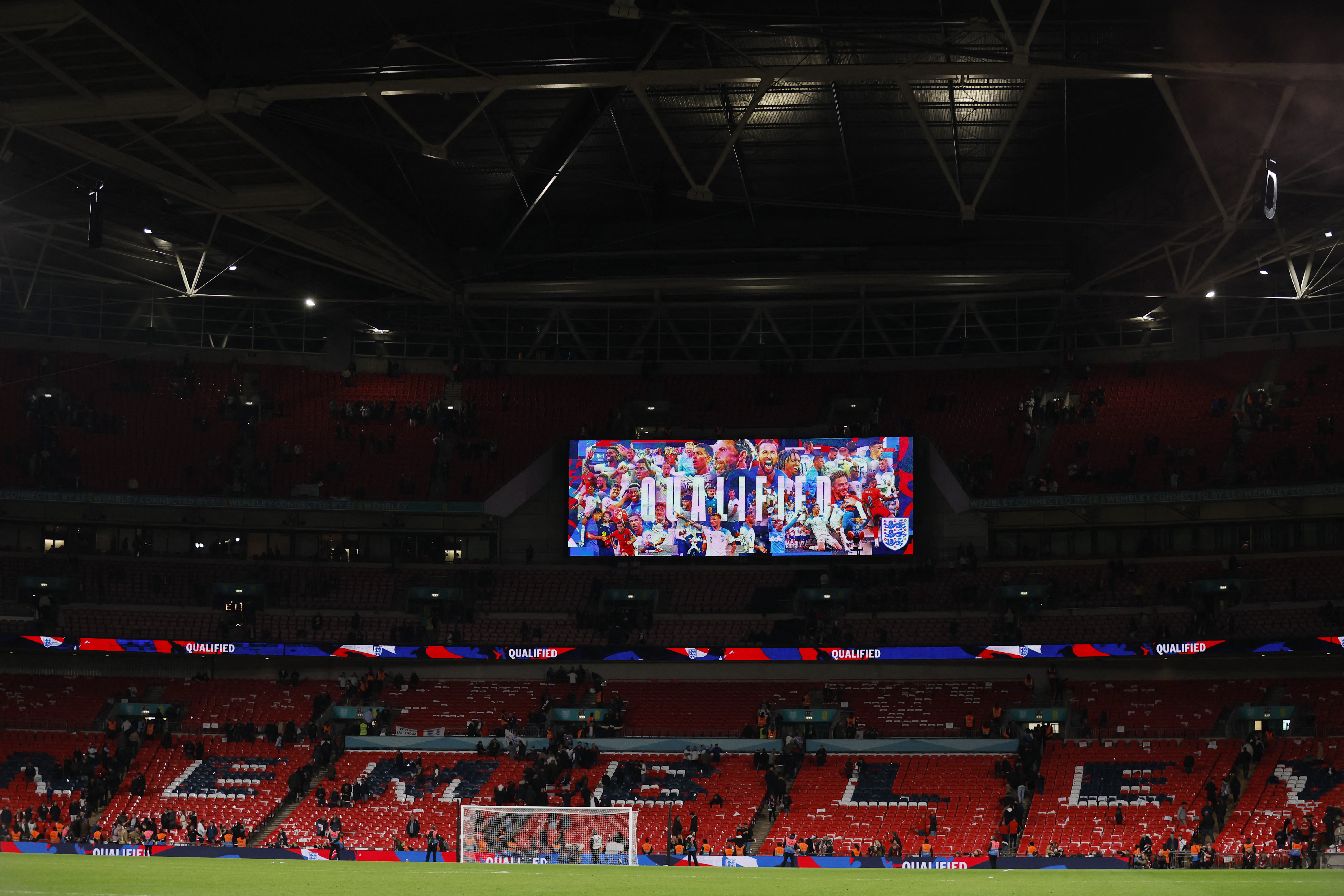 La Federcalcio inglese rivede l’illuminazione dell’arco di Wembley con i colori israeliani dopo le critiche