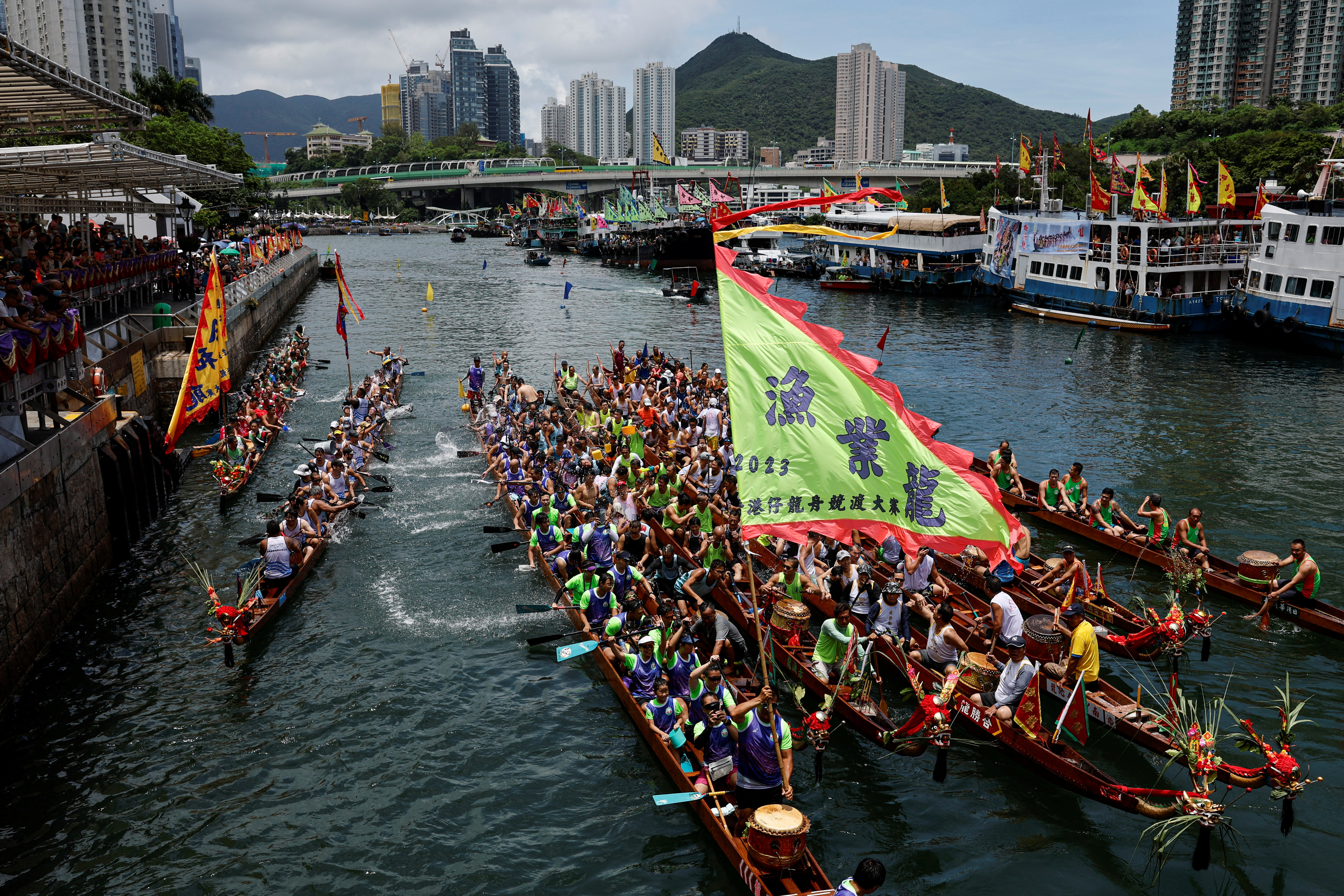 Return of the dragon: Hong Kong welcomes back drum beats and crowds for  Dragon Boat Festival, but race turnout still below pre-pandemic levels