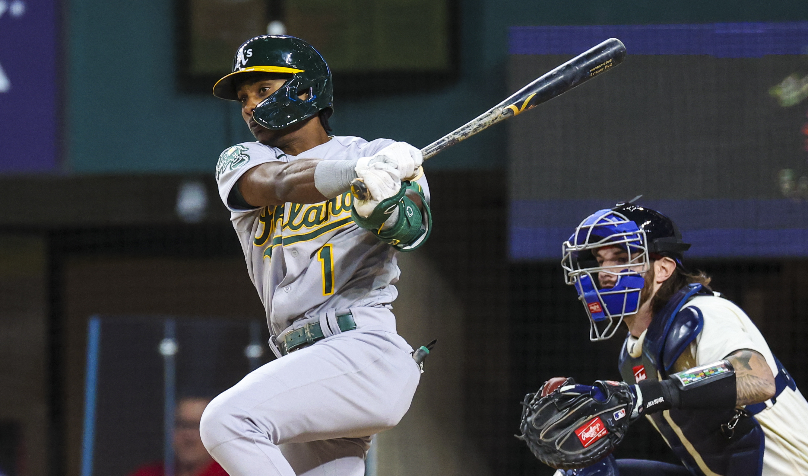 A's end 7-game skid on Diaz's pinch-hit HR in 9th vs Rangers