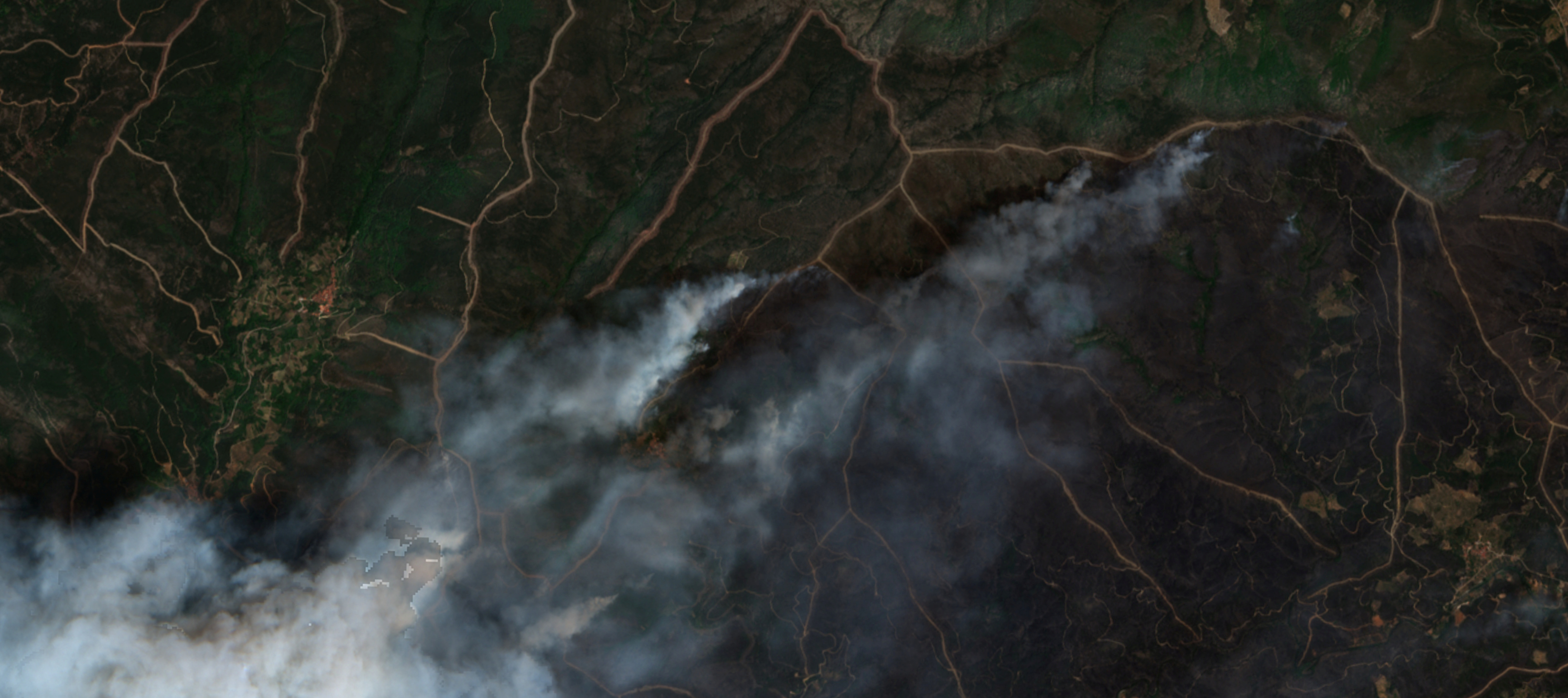Satellite image of wildfire in Pinofranqueano