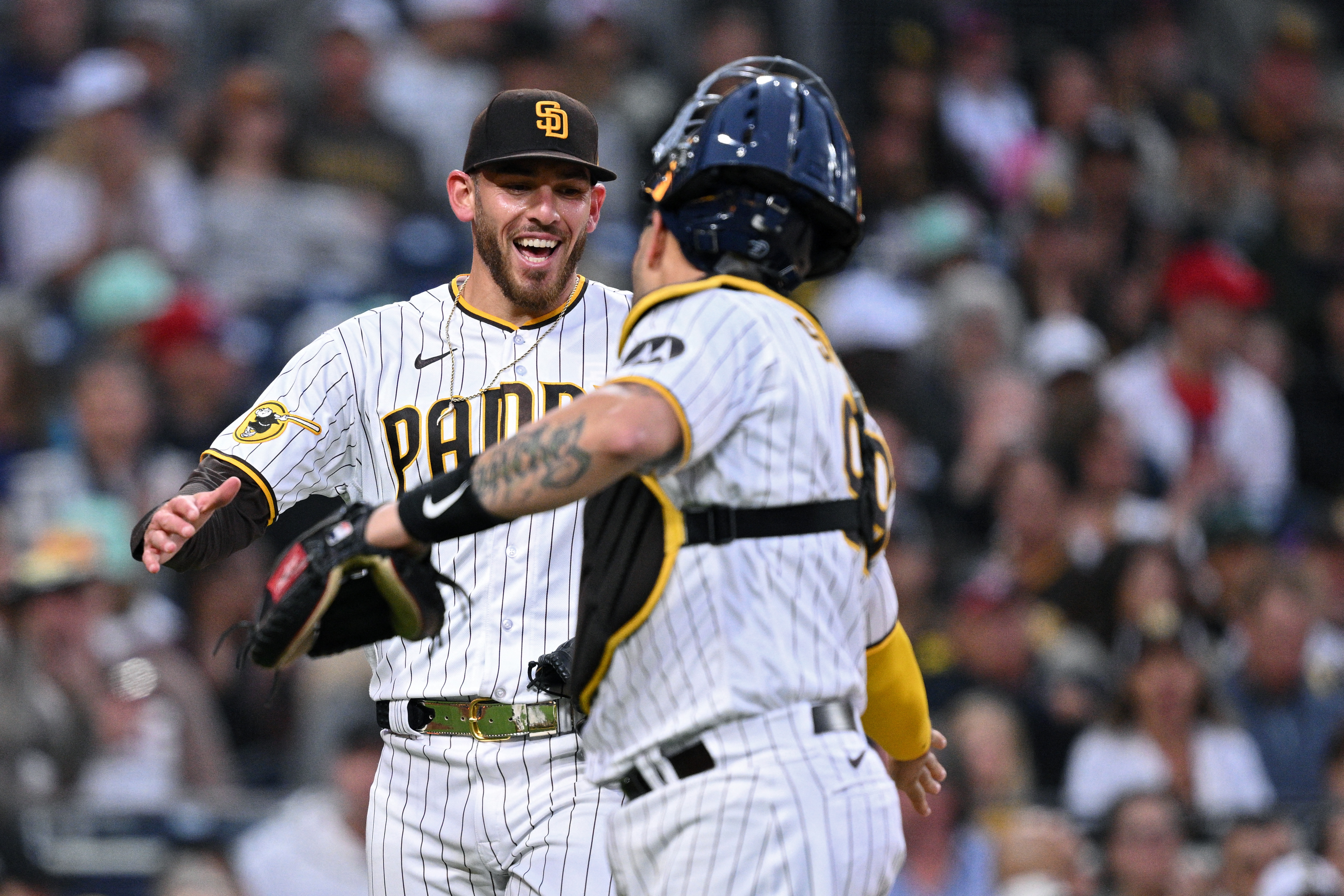 Padres jump on Guardians early, cruise to victory