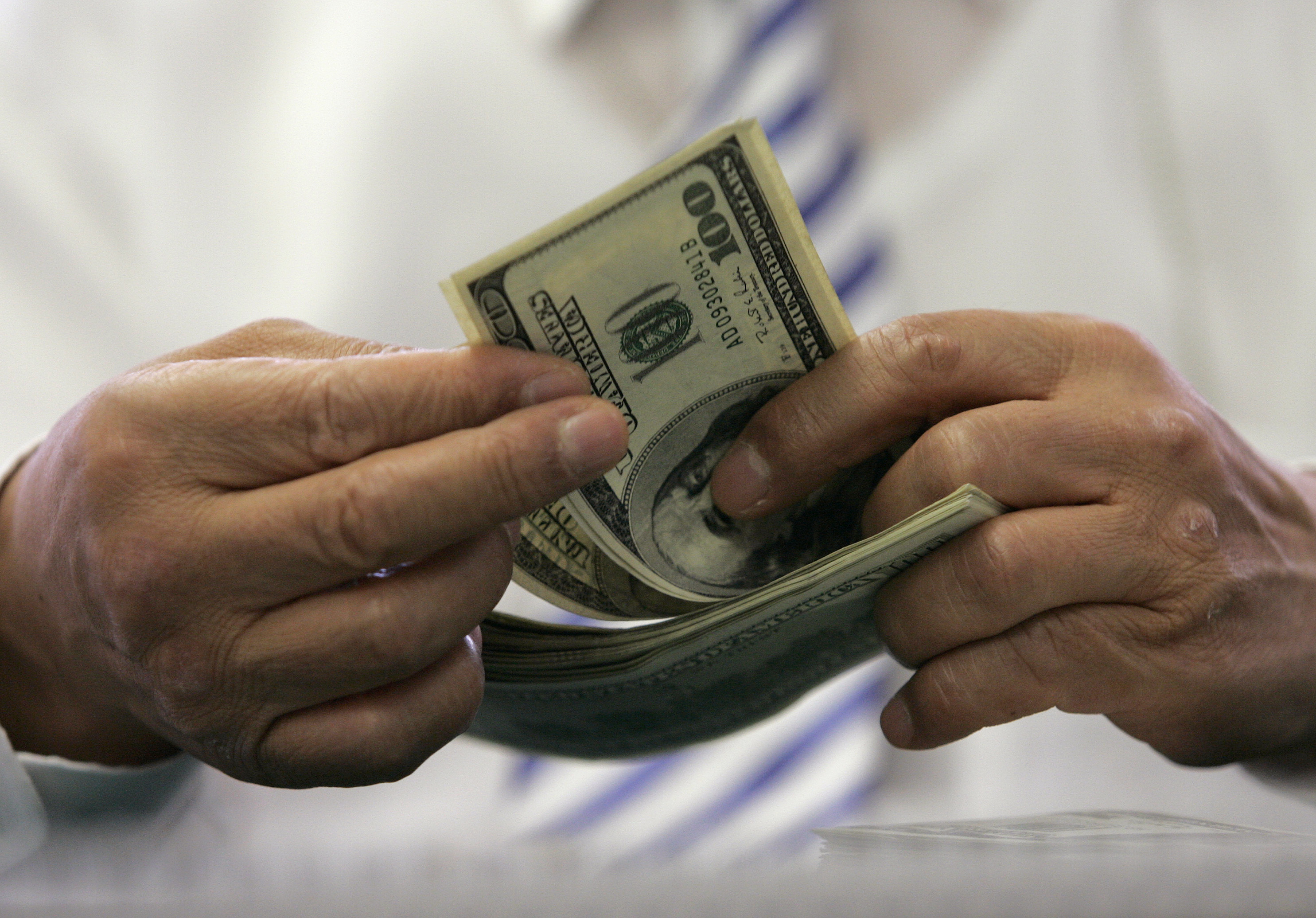 Diskdrive antitrust saga over fees ends with 27 mln award Reuters