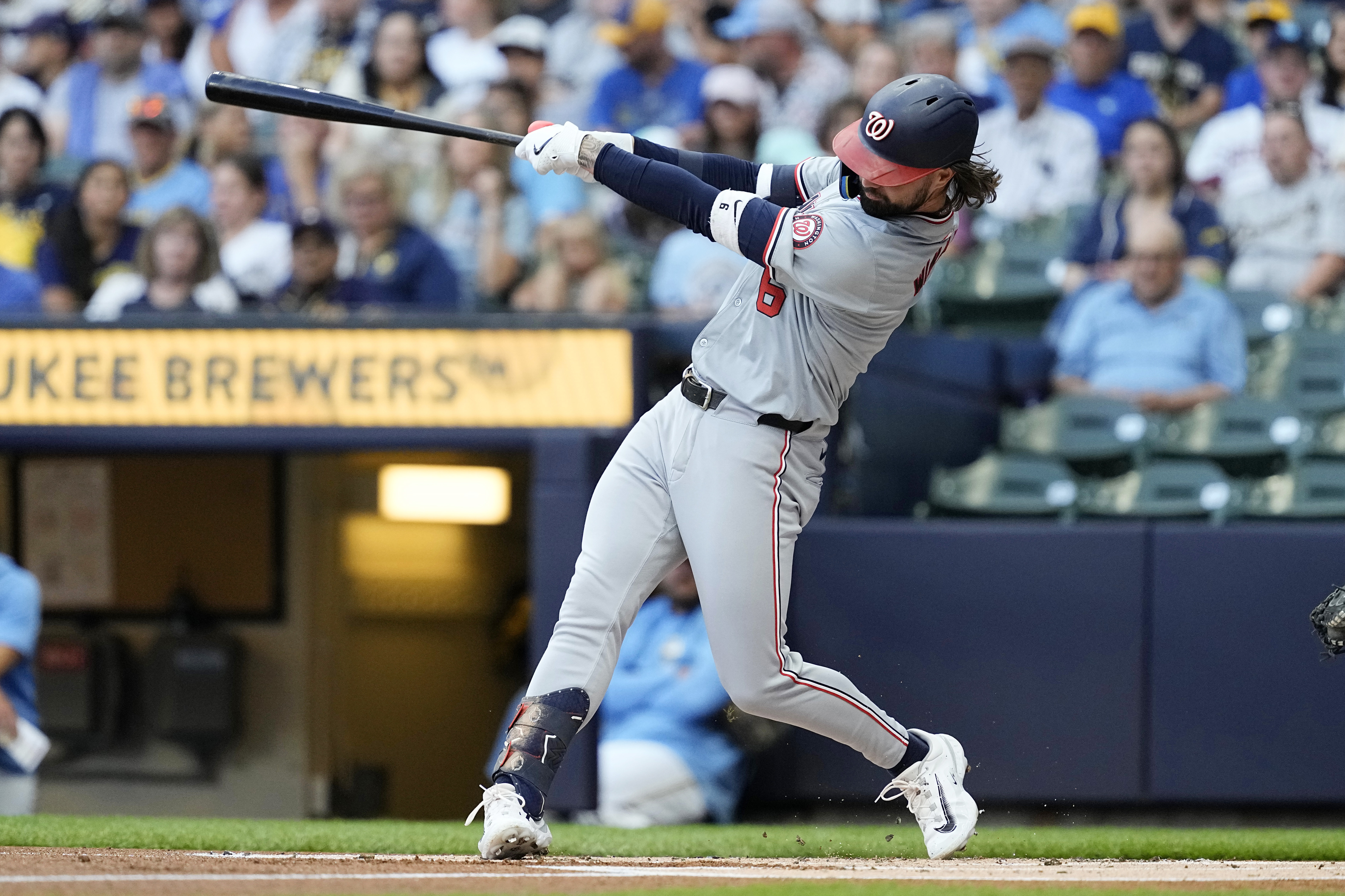 Mets add Jesse Winker, complete trade with Nationals | Reuters