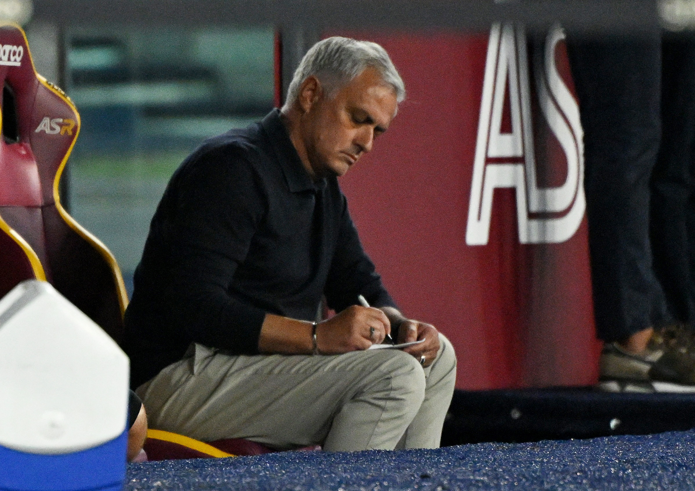 Jose Mourinho Reaction to AS Roma 4-1 Defeat by Genoa 