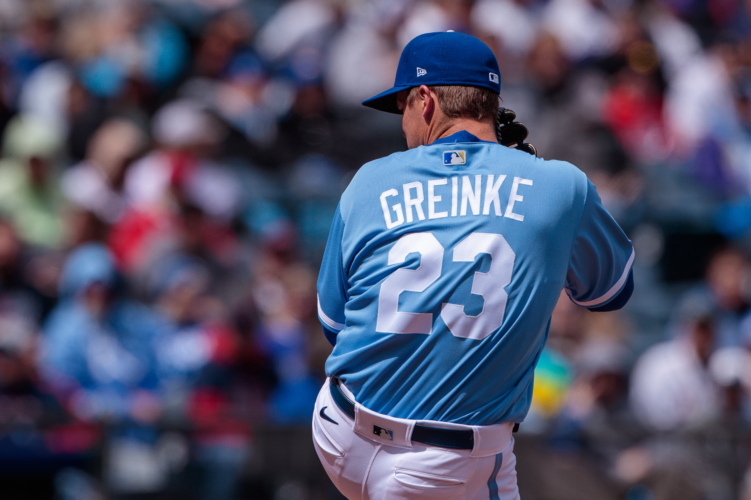 vinnie-pasquantino-hrs--zack-greinke-wins-first-as-kansas-city-r