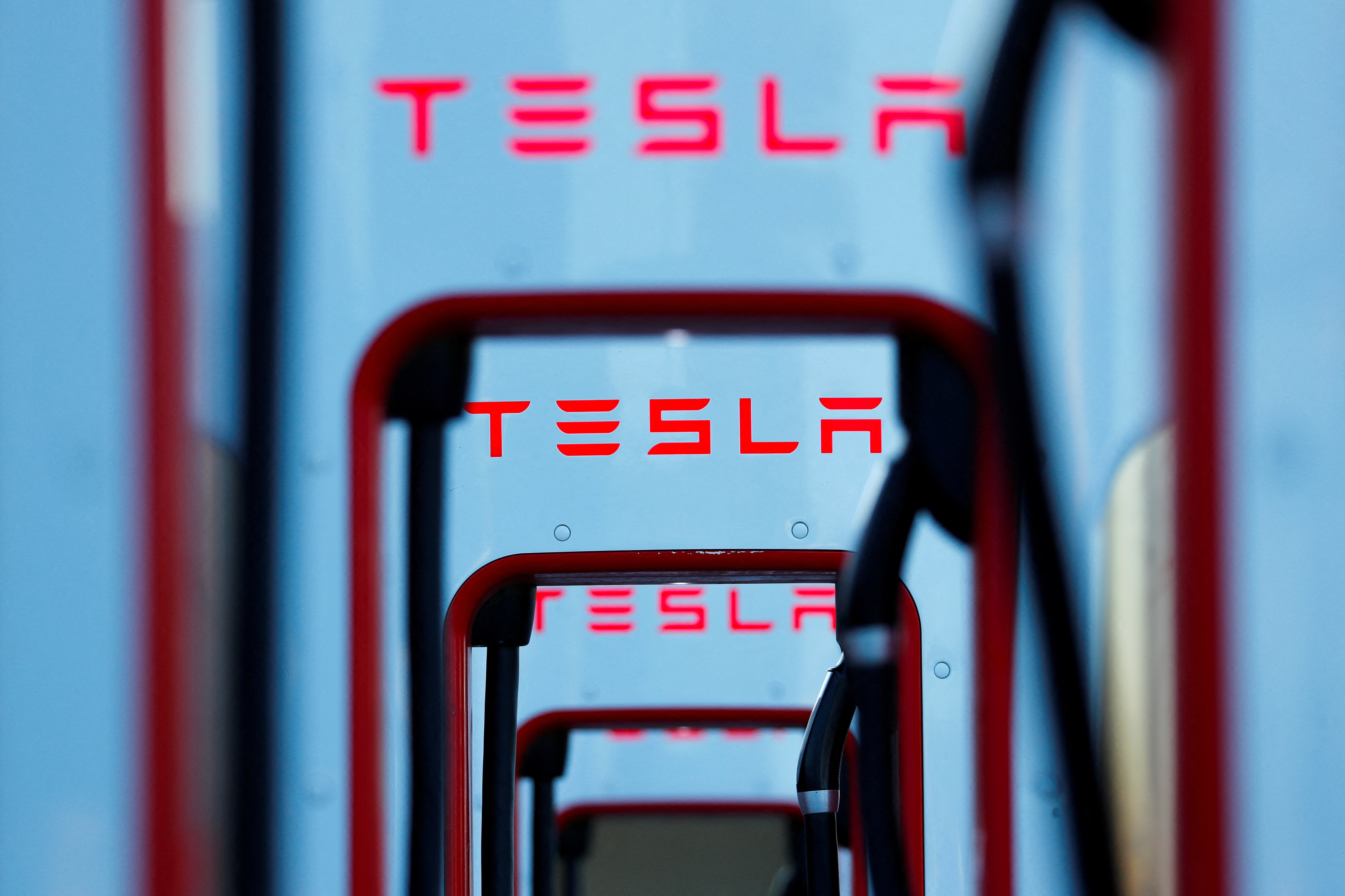 Tesla gets $100 mln US ultra-fast charger order from BP EV