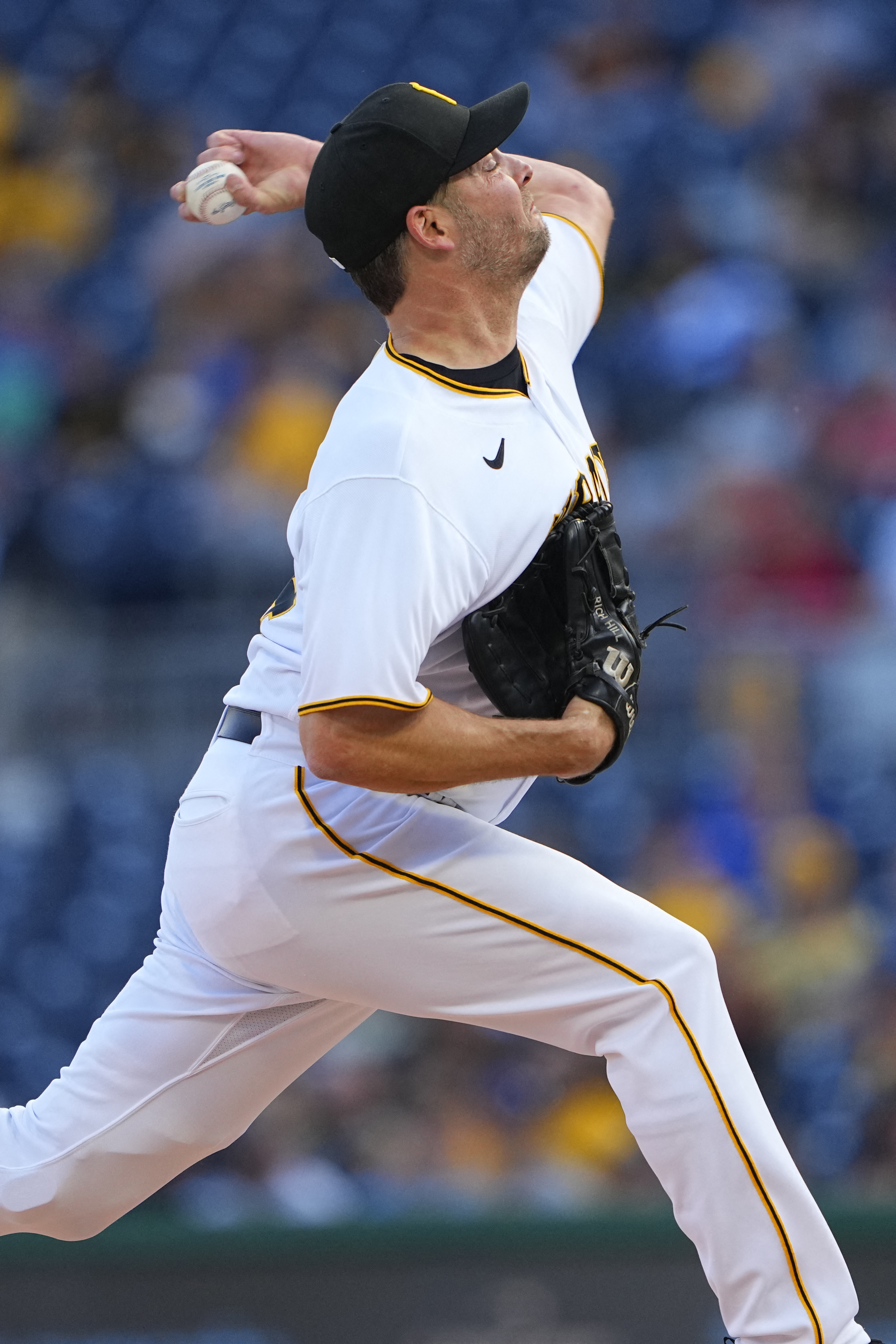 Offense continues to sputter, Pirates come up short against Blue Jays