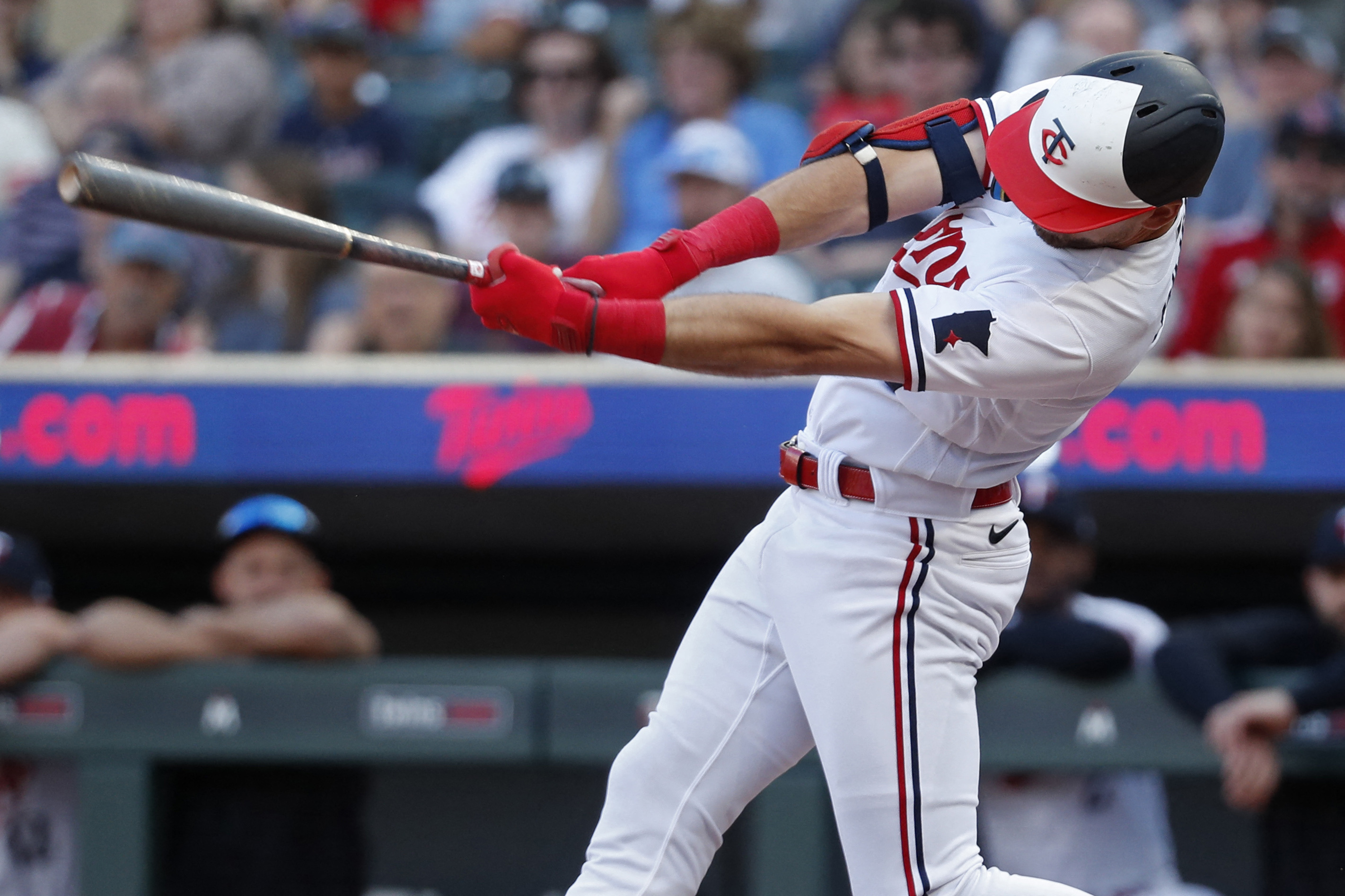 Twins' Pablo López throws complete game shutout in victory over